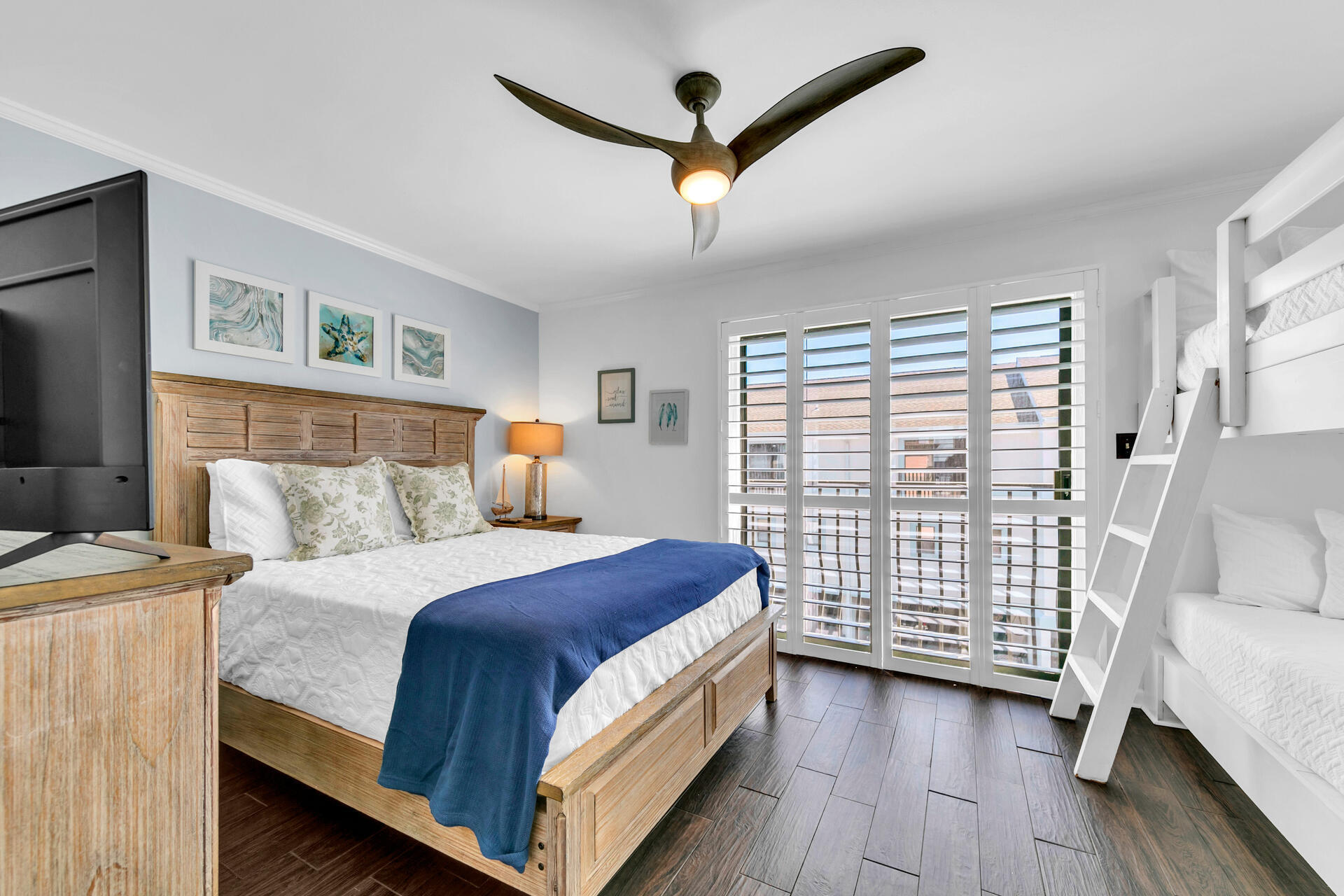 COSTA VISTA T/H - Residential