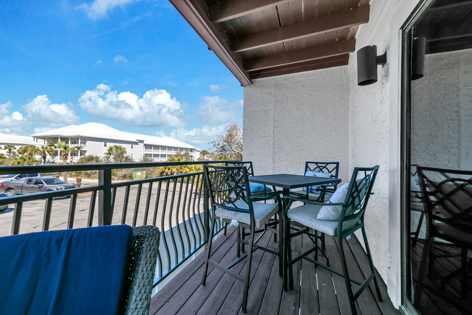COSTA VISTA T/H - Residential