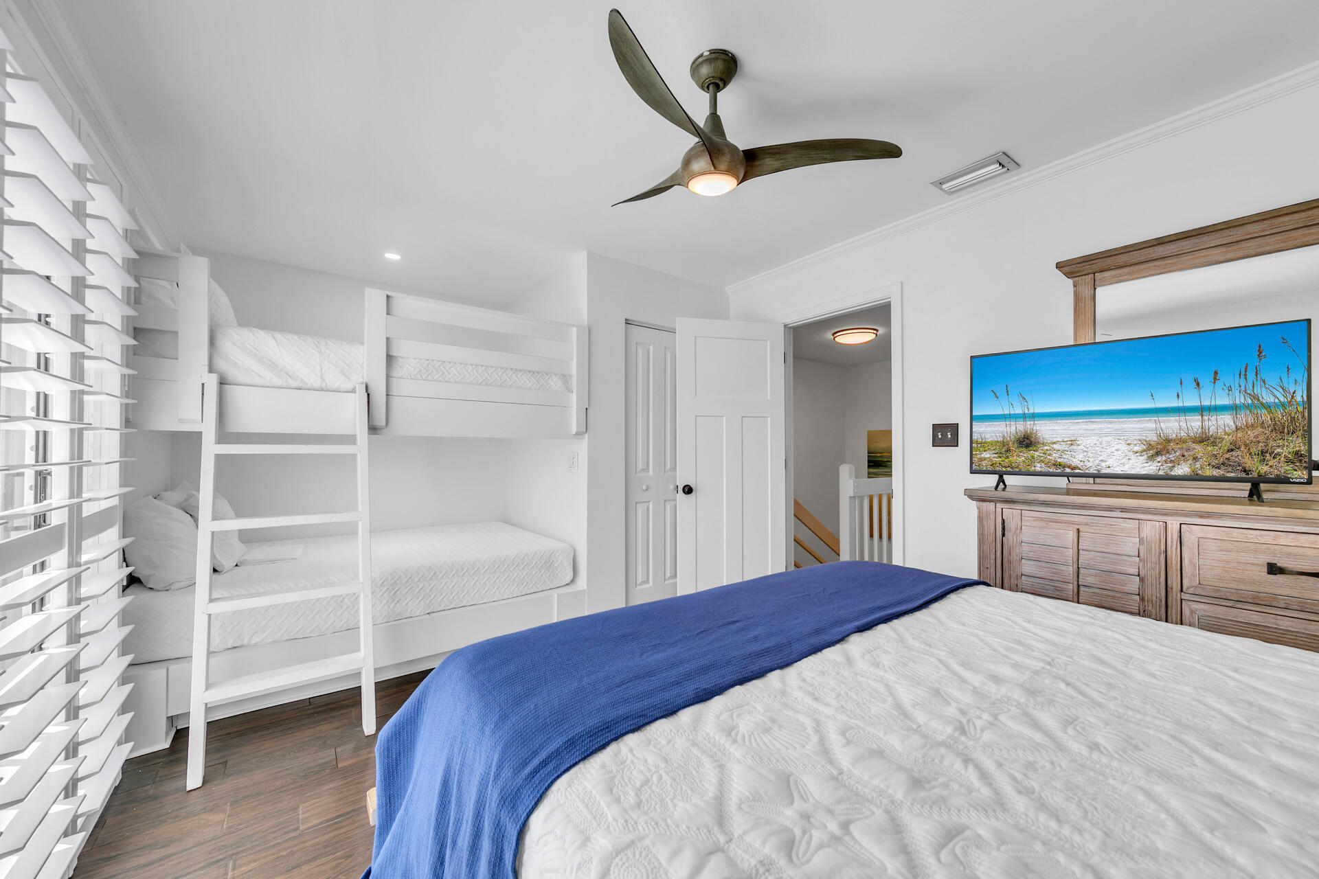 COSTA VISTA T/H - Residential