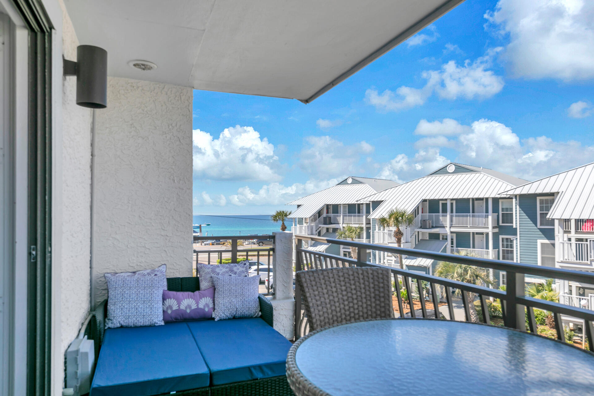COSTA VISTA T/H - Residential