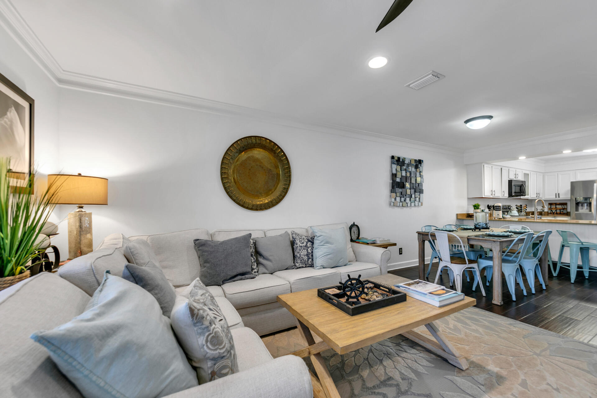COSTA VISTA T/H - Residential