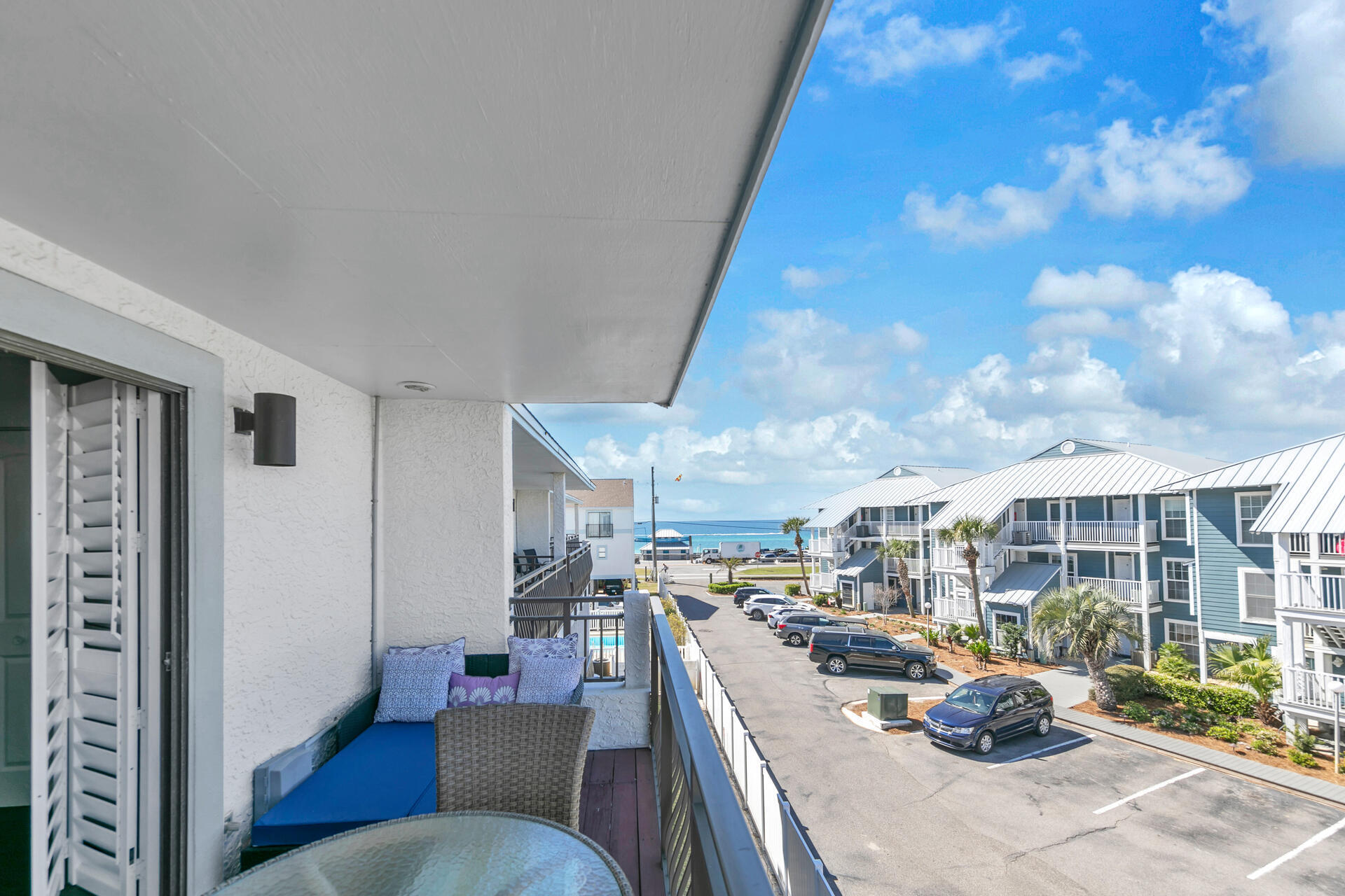 COSTA VISTA T/H - Residential