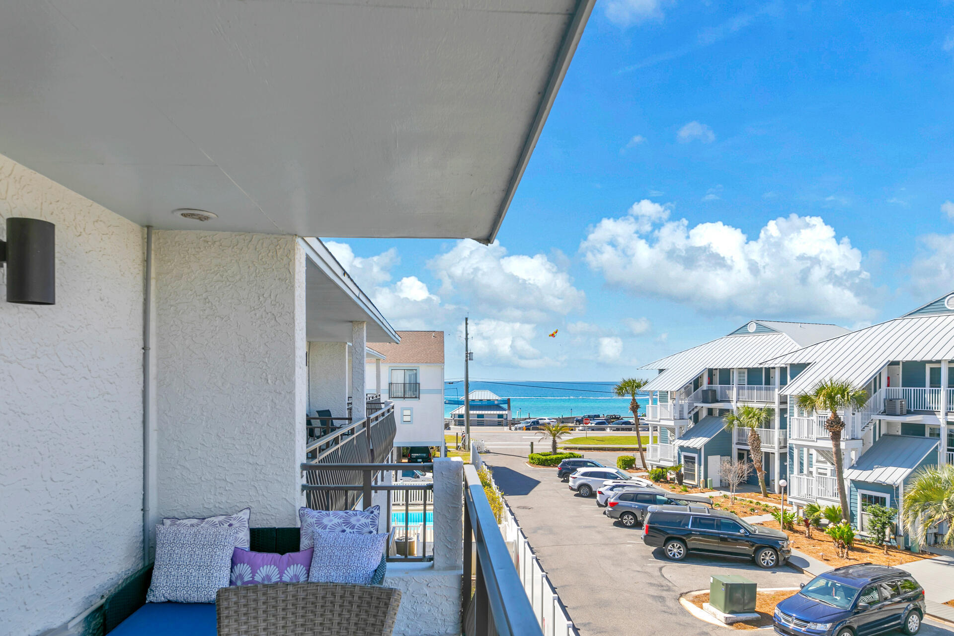 COSTA VISTA T/H - Residential