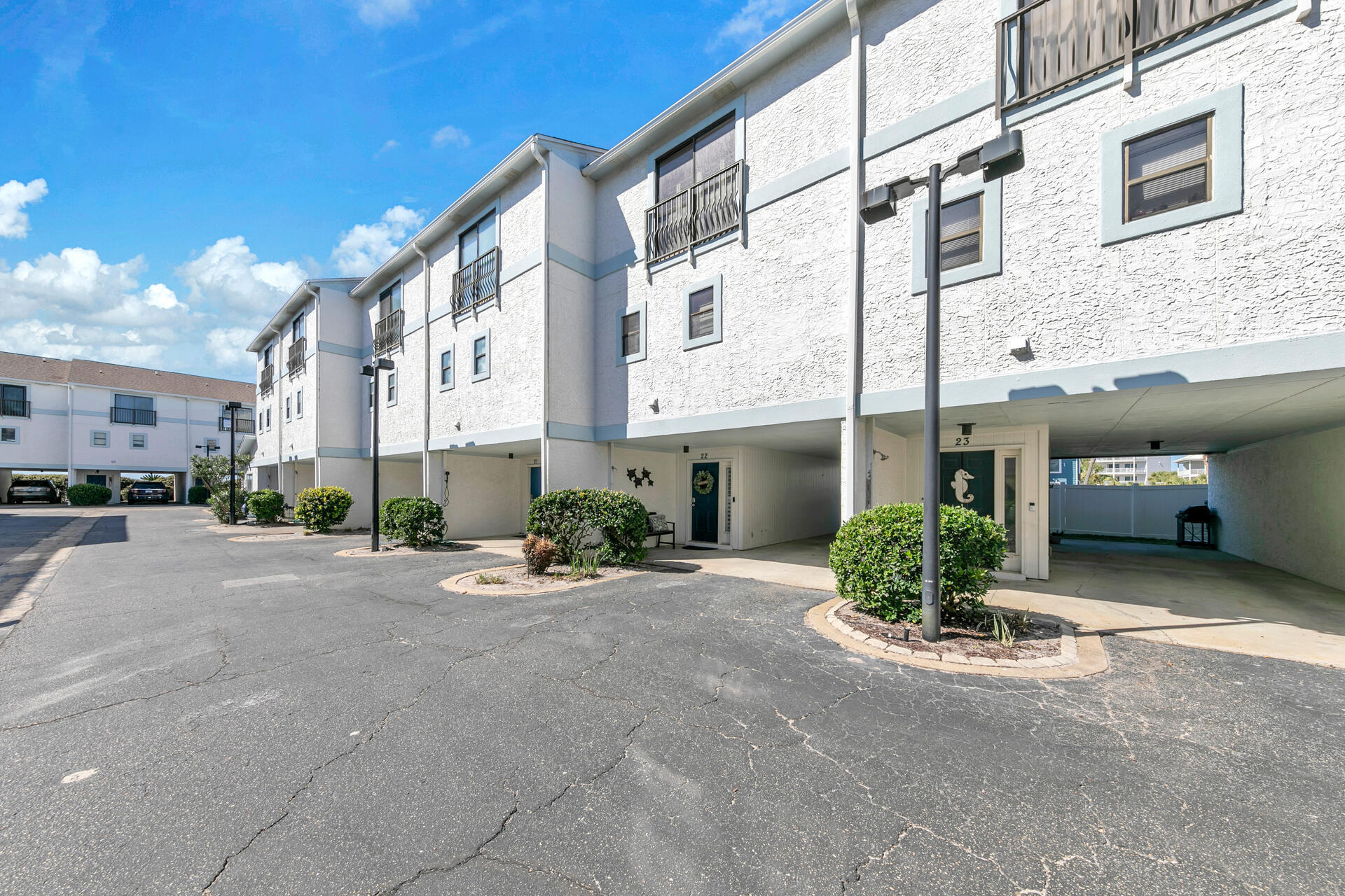 COSTA VISTA T/H - Residential
