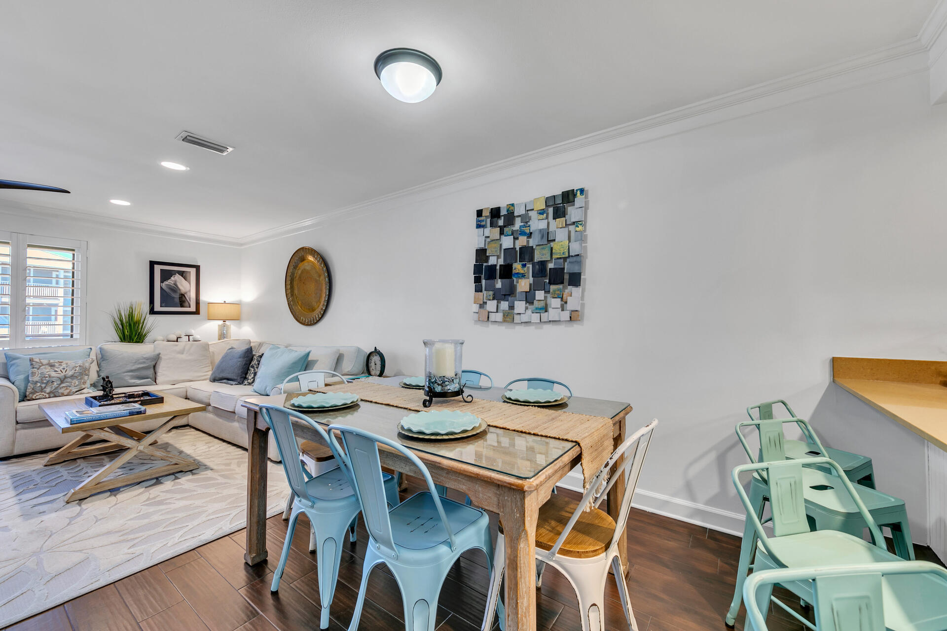 COSTA VISTA T/H - Residential