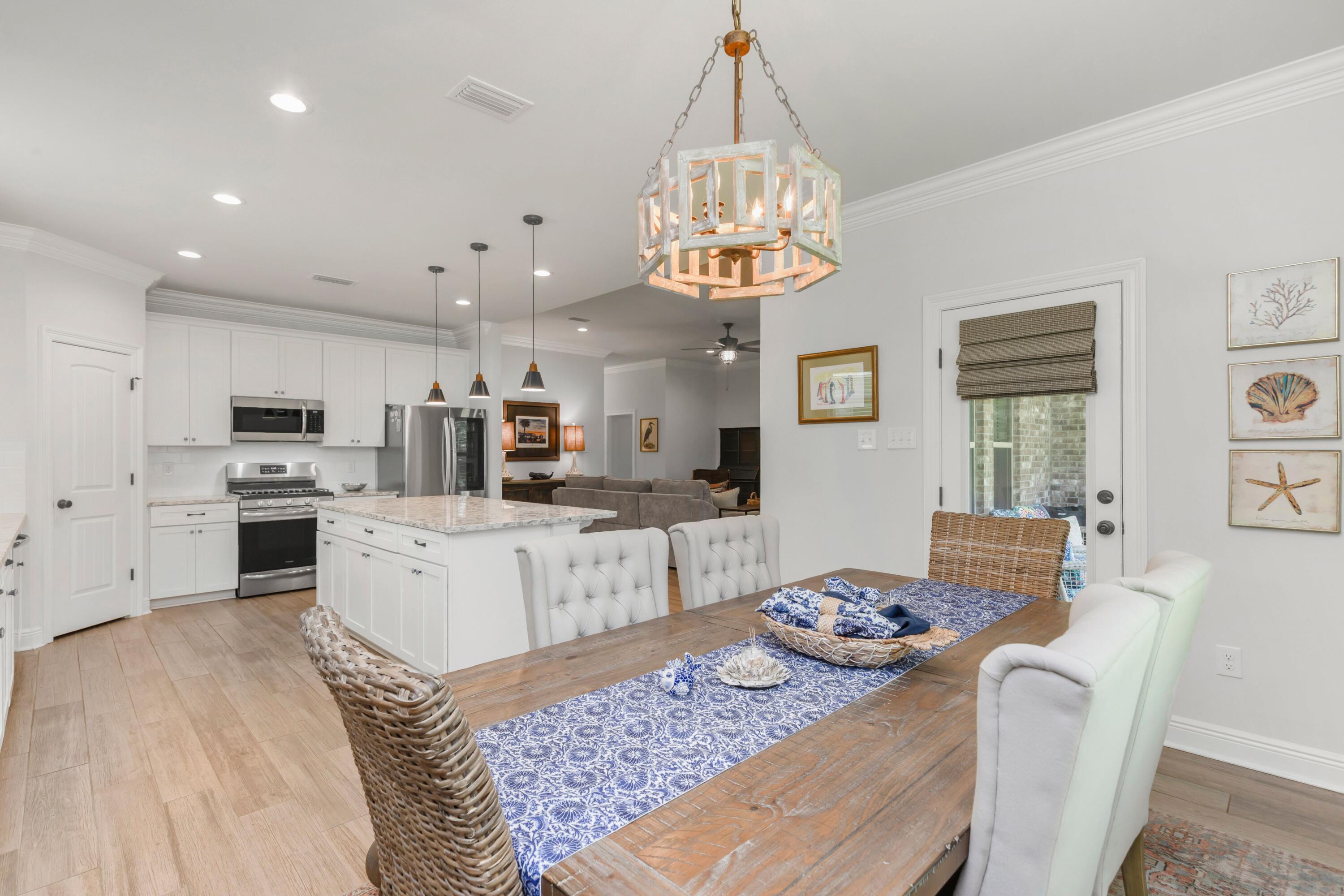 HAMMOCK BAY - Residential
