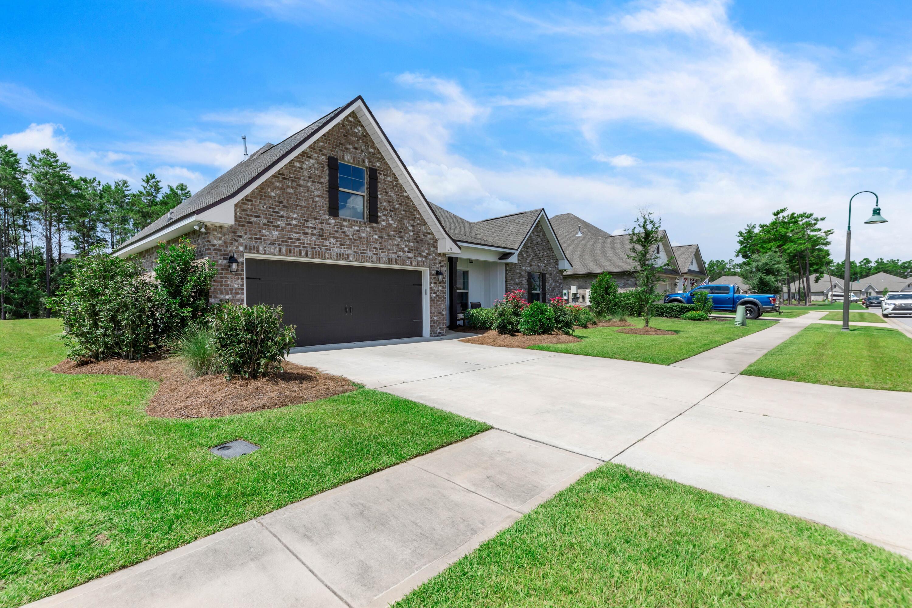 HAMMOCK BAY - Residential