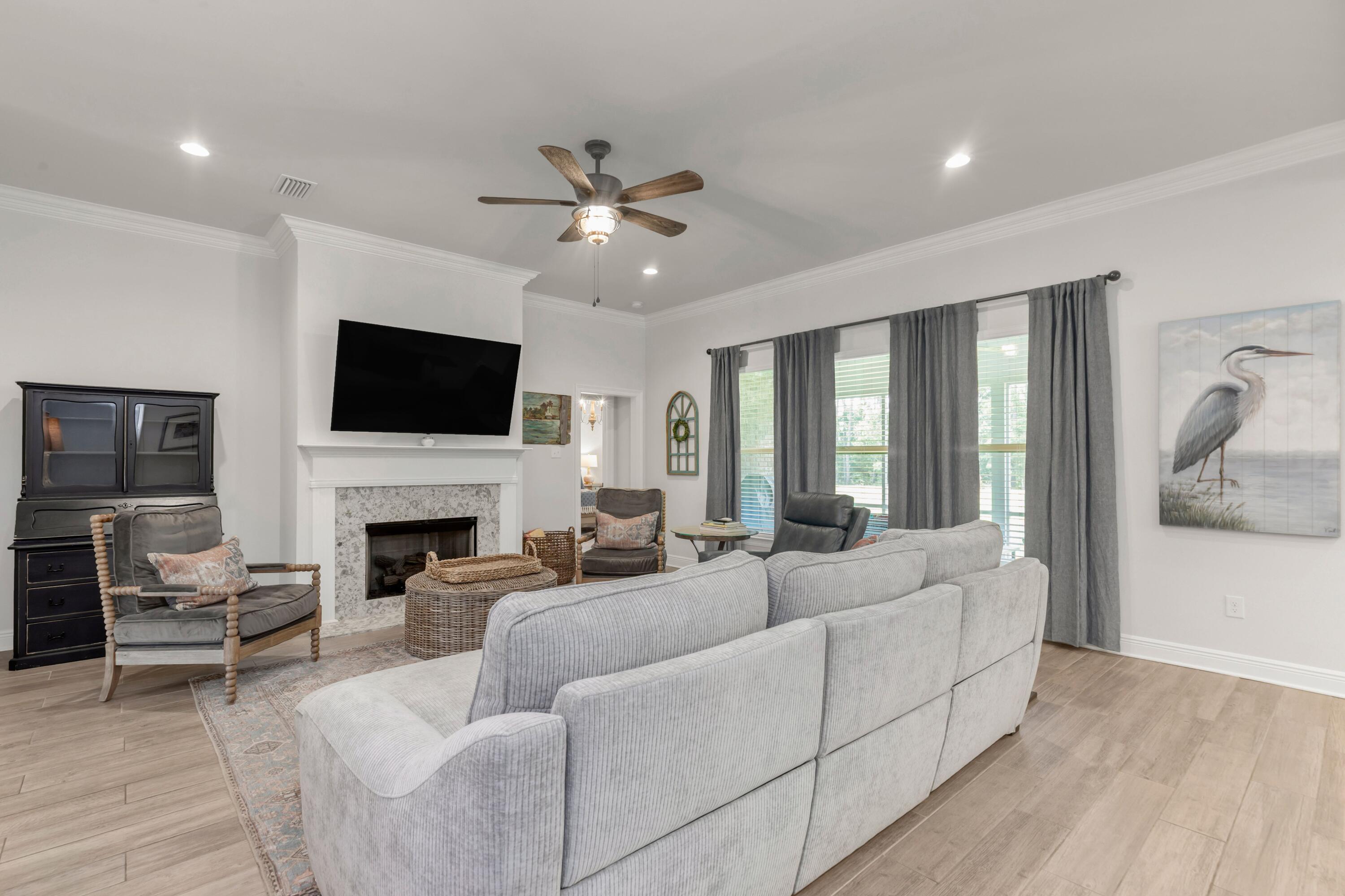 HAMMOCK BAY - Residential