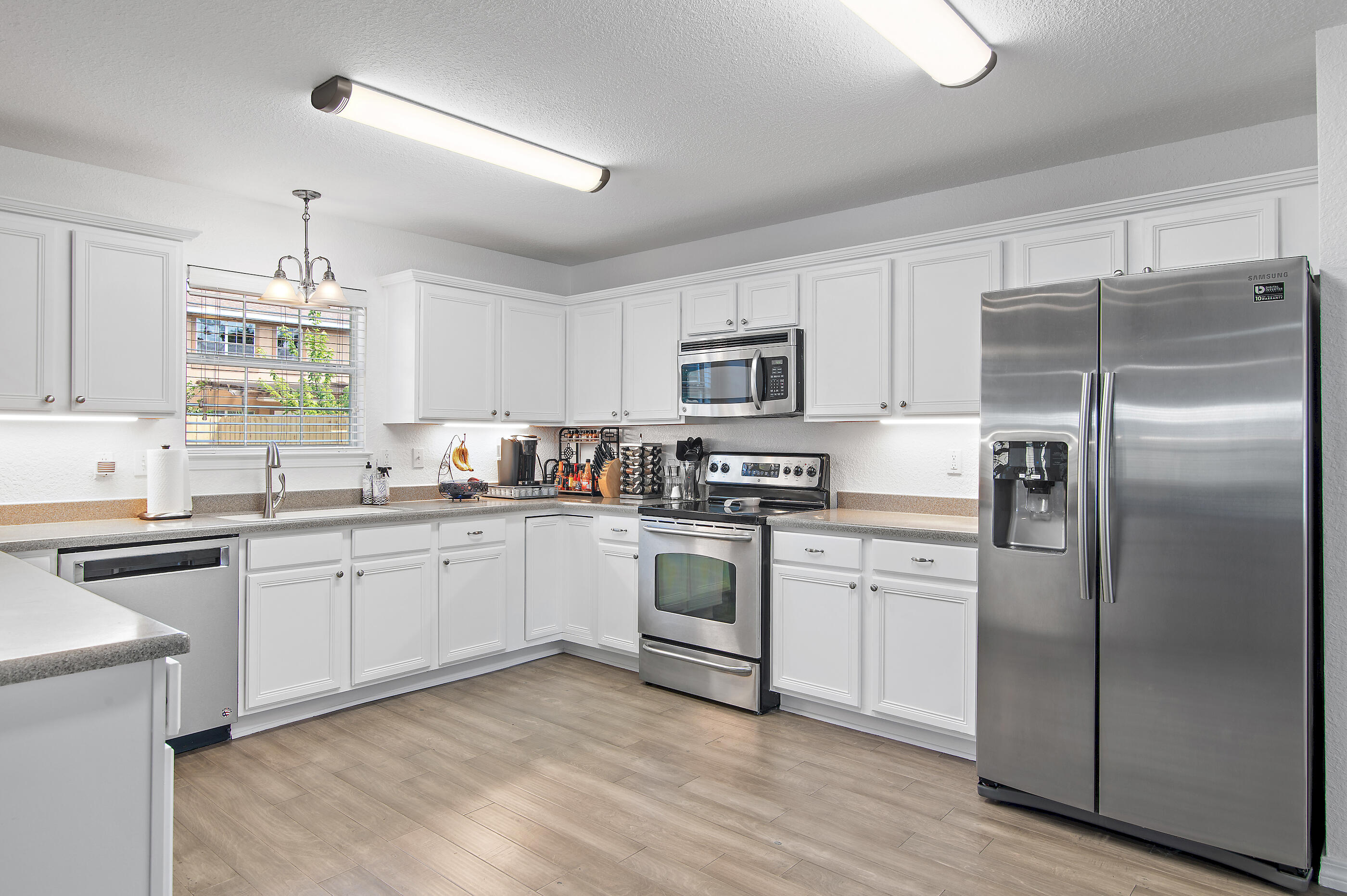 DRIFTWOOD ESTATES - Residential