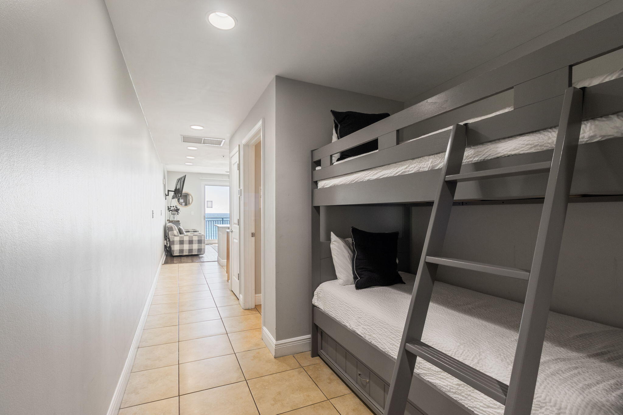 Sterling Breeze - Residential