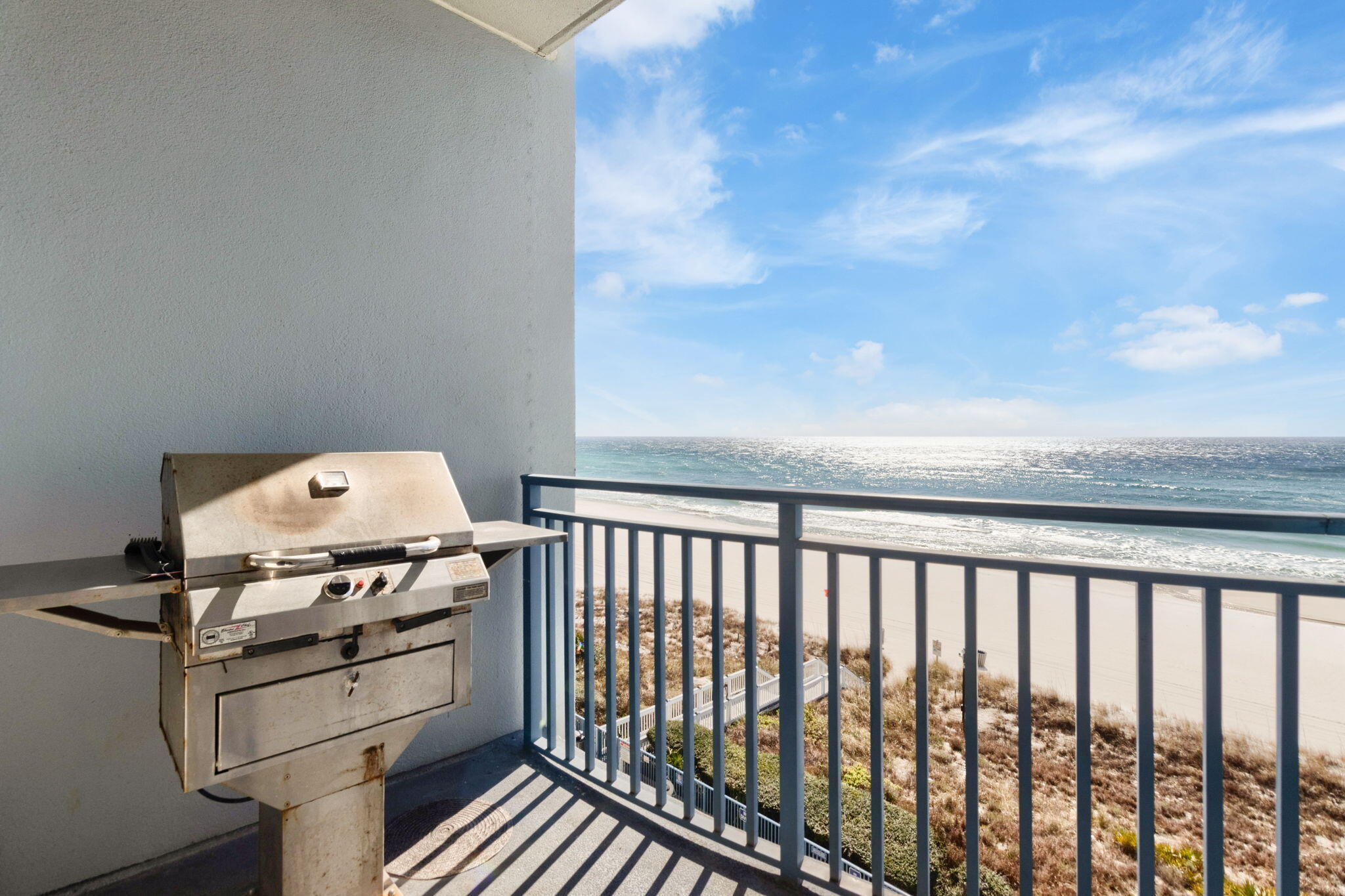 Sterling Breeze - Residential