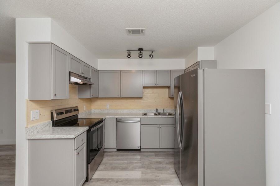 FT WALTON SOUTH-INTR - Residential