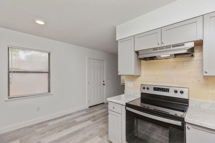 FT WALTON SOUTH-INTR - Residential