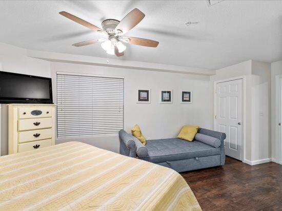 AMALFI COAST RESORT - Residential Lease