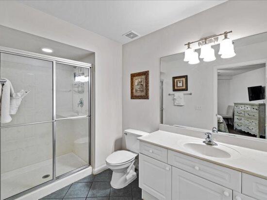 AMALFI COAST RESORT - Residential Lease