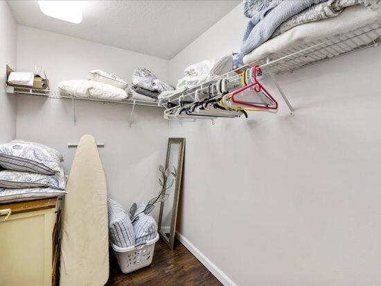 AMALFI COAST RESORT - Residential Lease