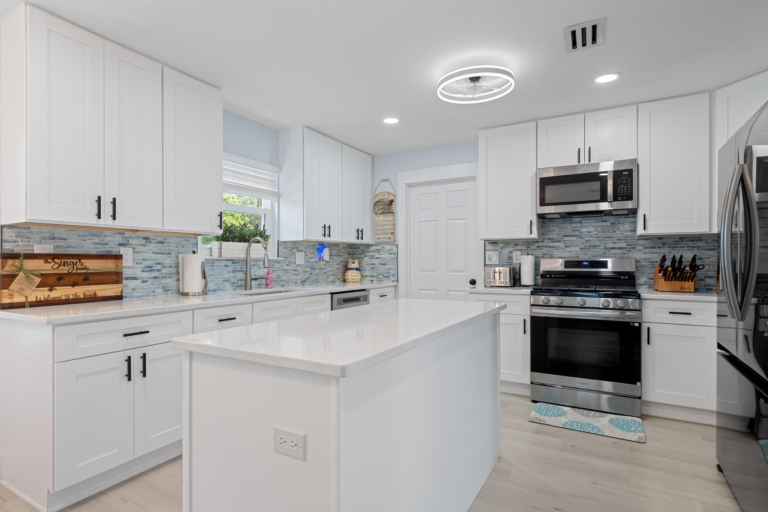 EMERALD POINTE PLAT 4 - Residential