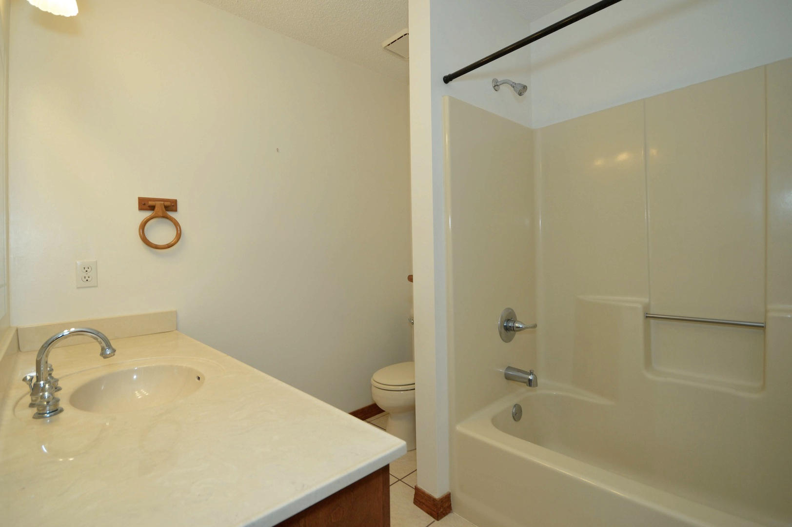 HOLLEY BY THE SEA - Residential