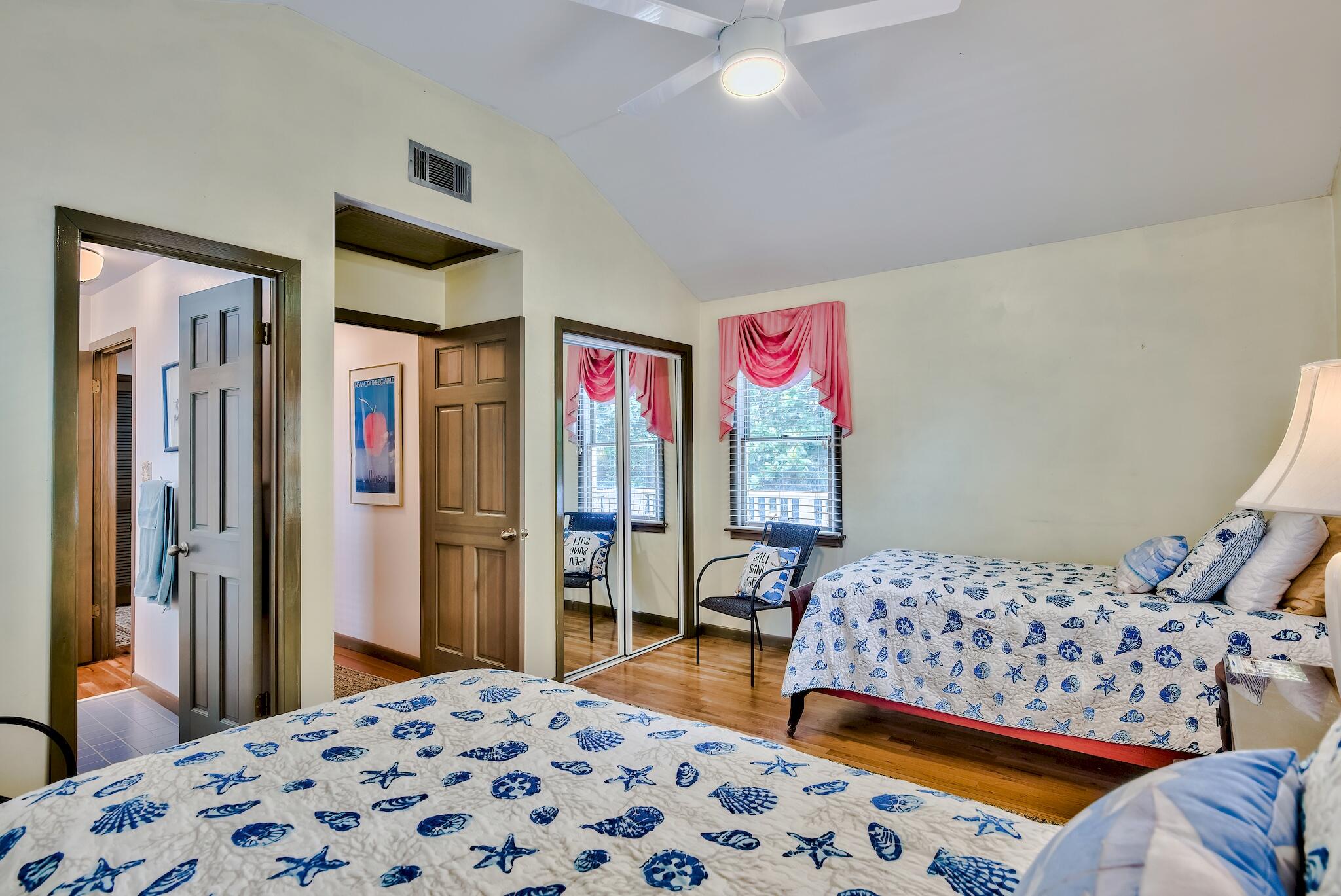 SEAGROVE 3RD ADDN - Residential