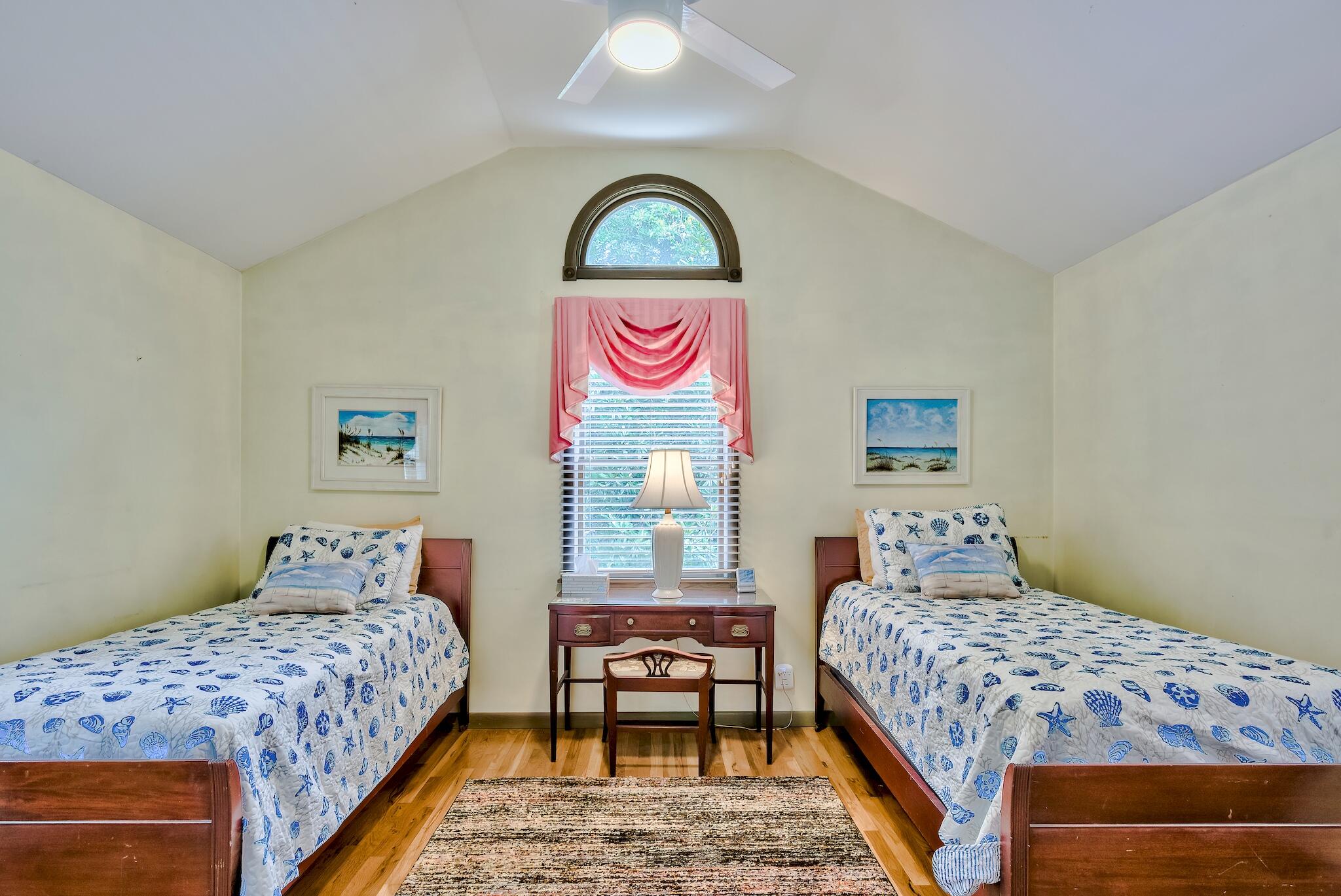 SEAGROVE 3RD ADDN - Residential