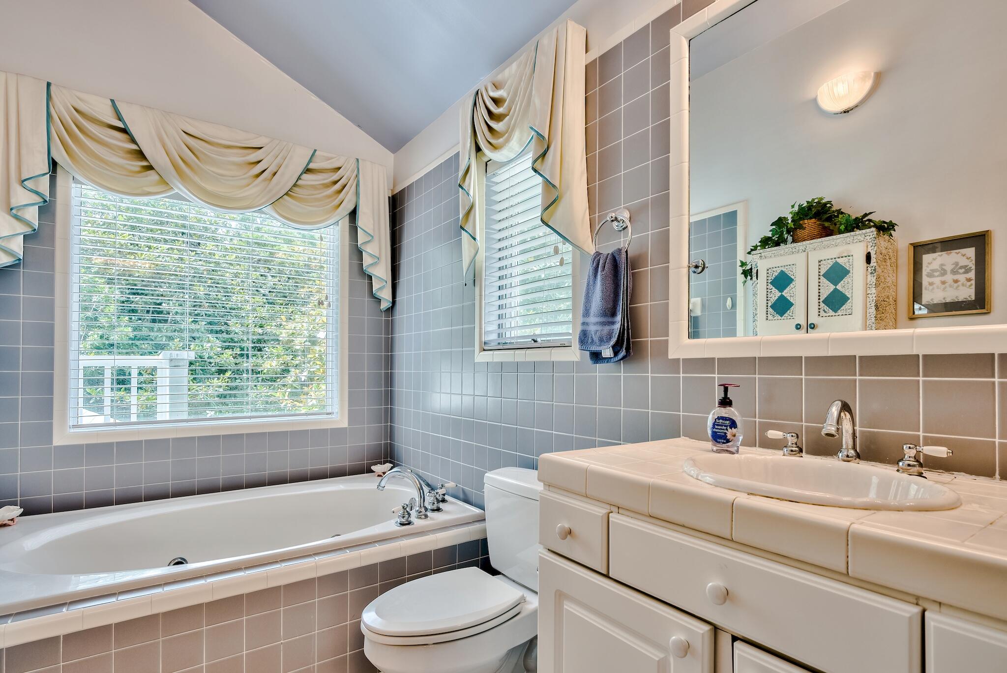 SEAGROVE 3RD ADDN - Residential