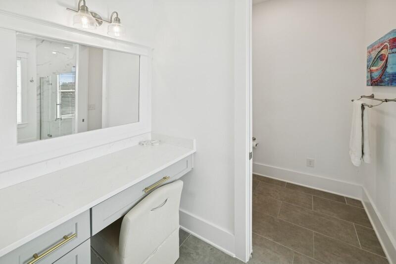 BY THE SEA - Residential