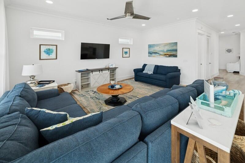 BY THE SEA - Residential