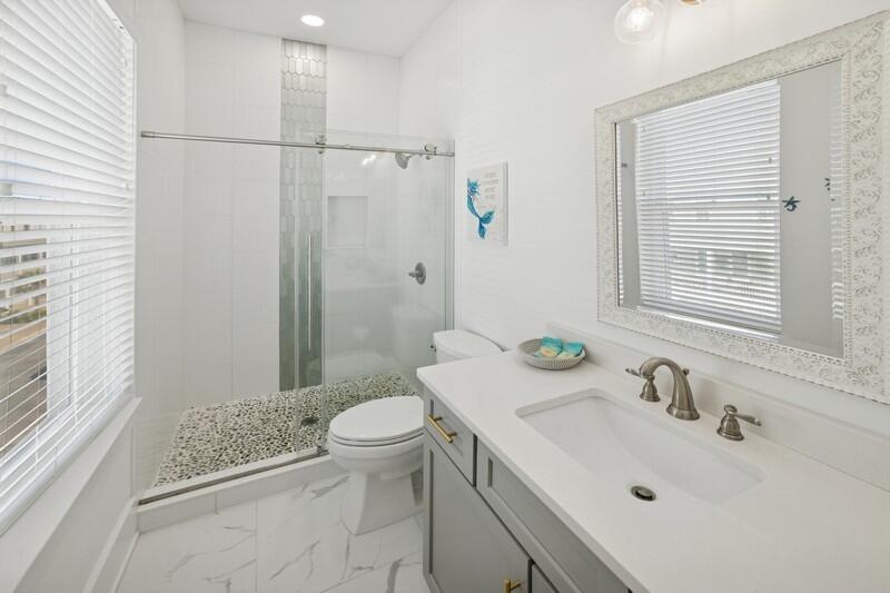 BY THE SEA - Residential