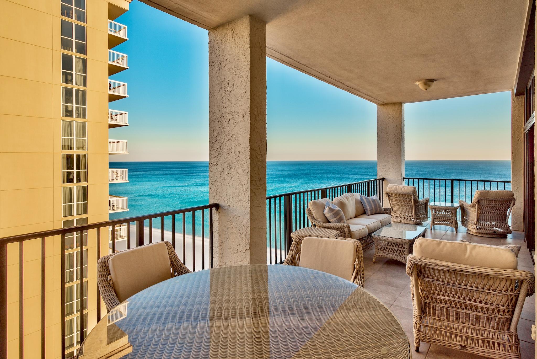 REGENCY TOWERS - Residential