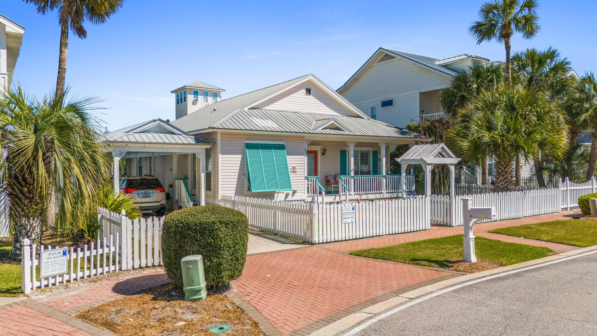 CRYSTAL SHORES - Residential