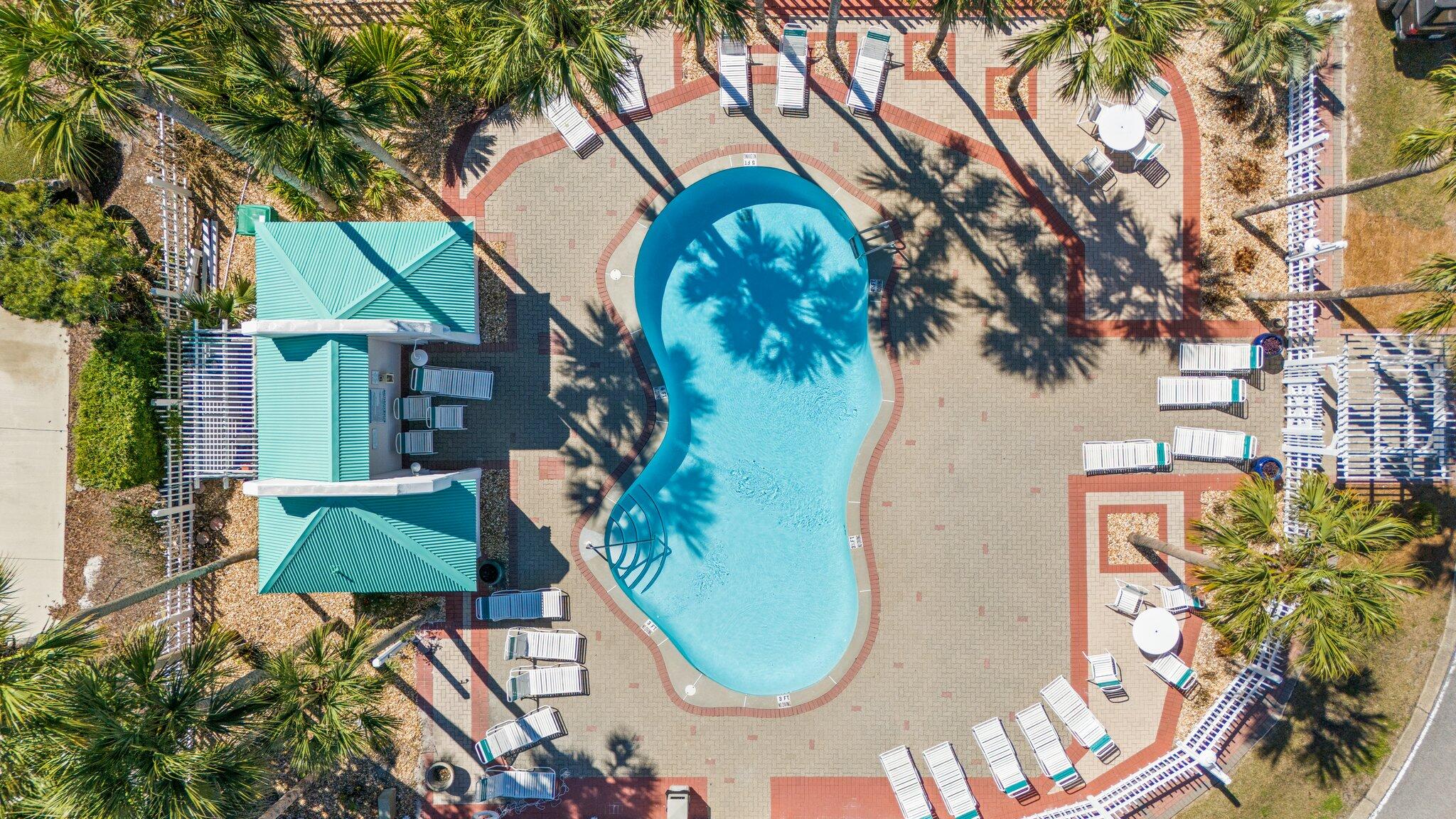 CRYSTAL SHORES - Residential