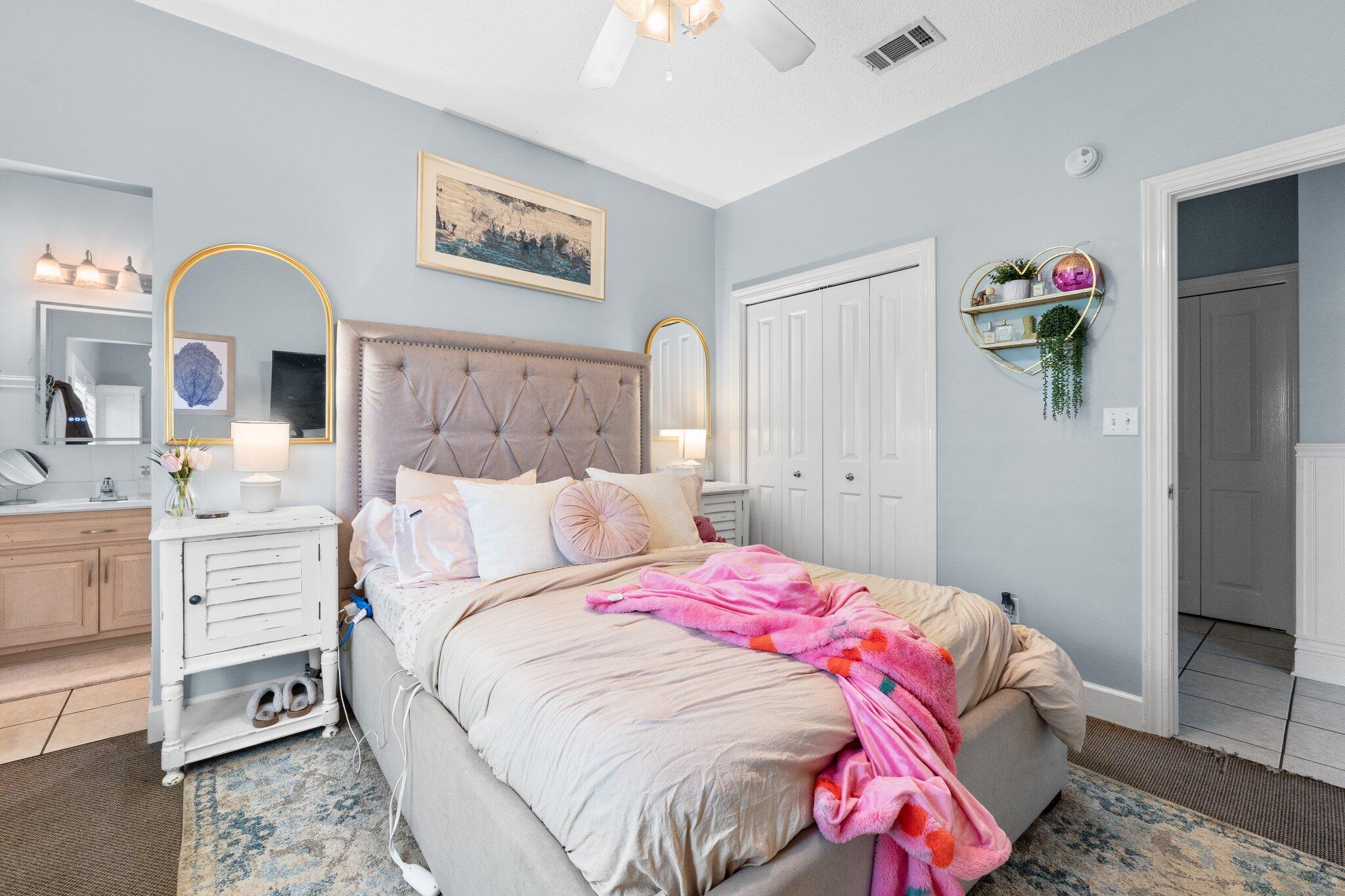 CRYSTAL SHORES - Residential