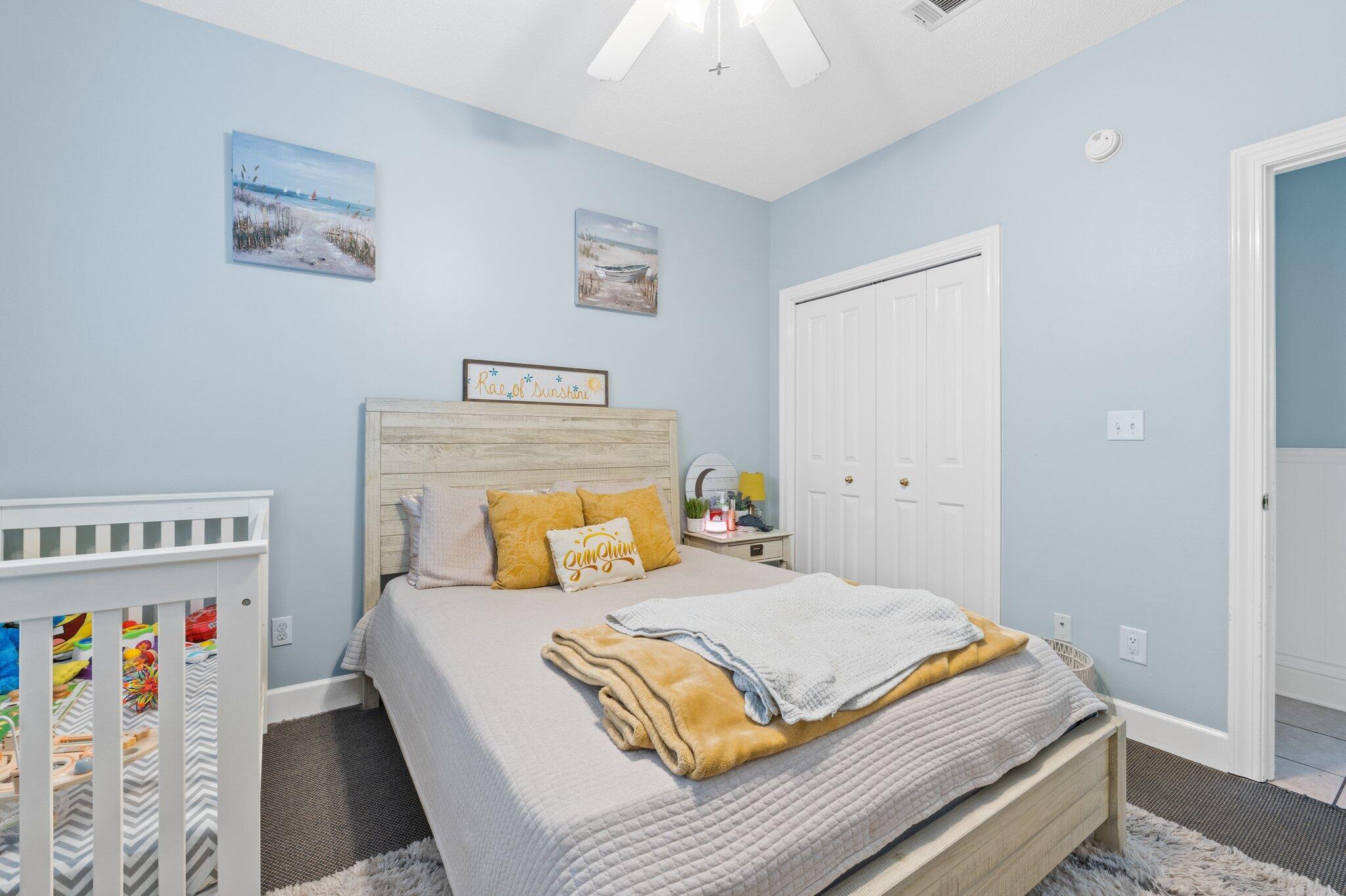 CRYSTAL SHORES - Residential
