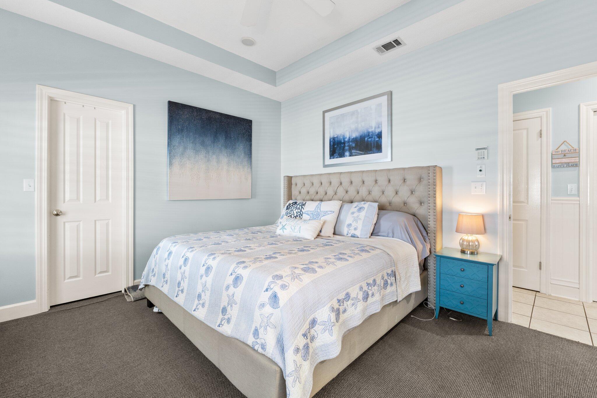 CRYSTAL SHORES - Residential