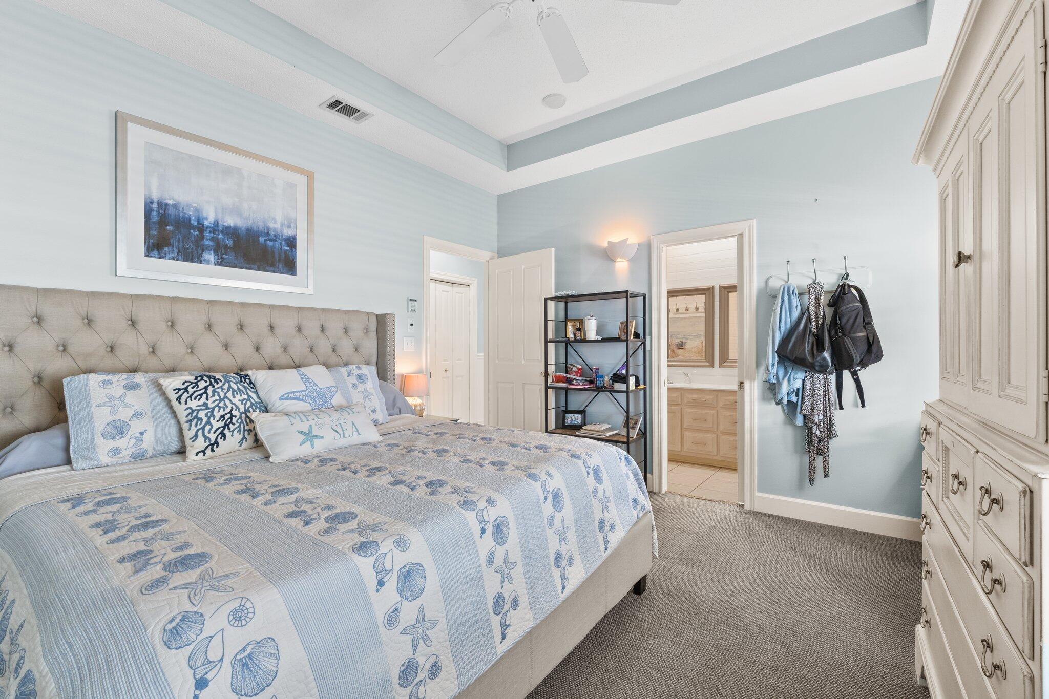 CRYSTAL SHORES - Residential