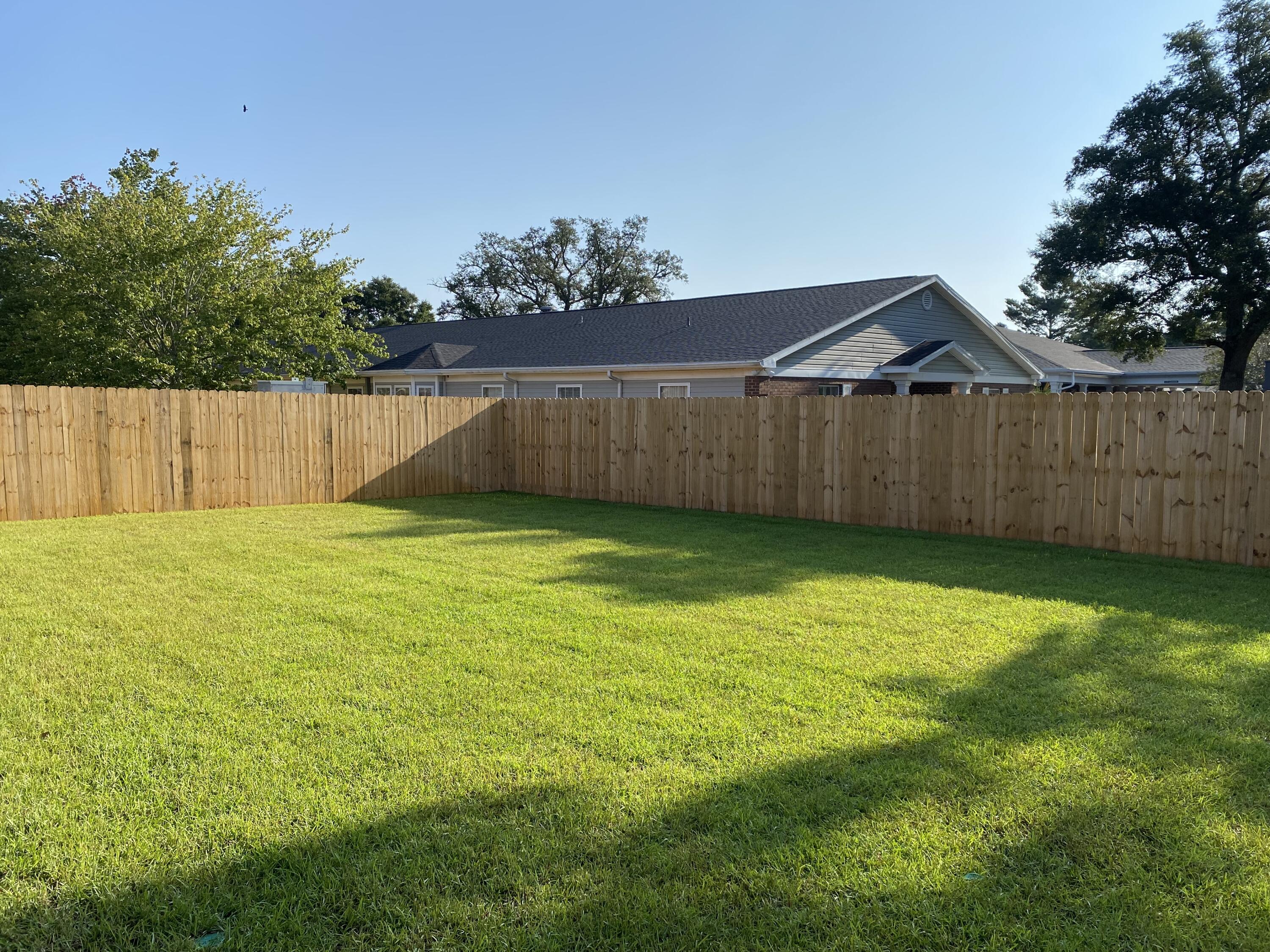 MCKENZIE MEADOWS - Residential