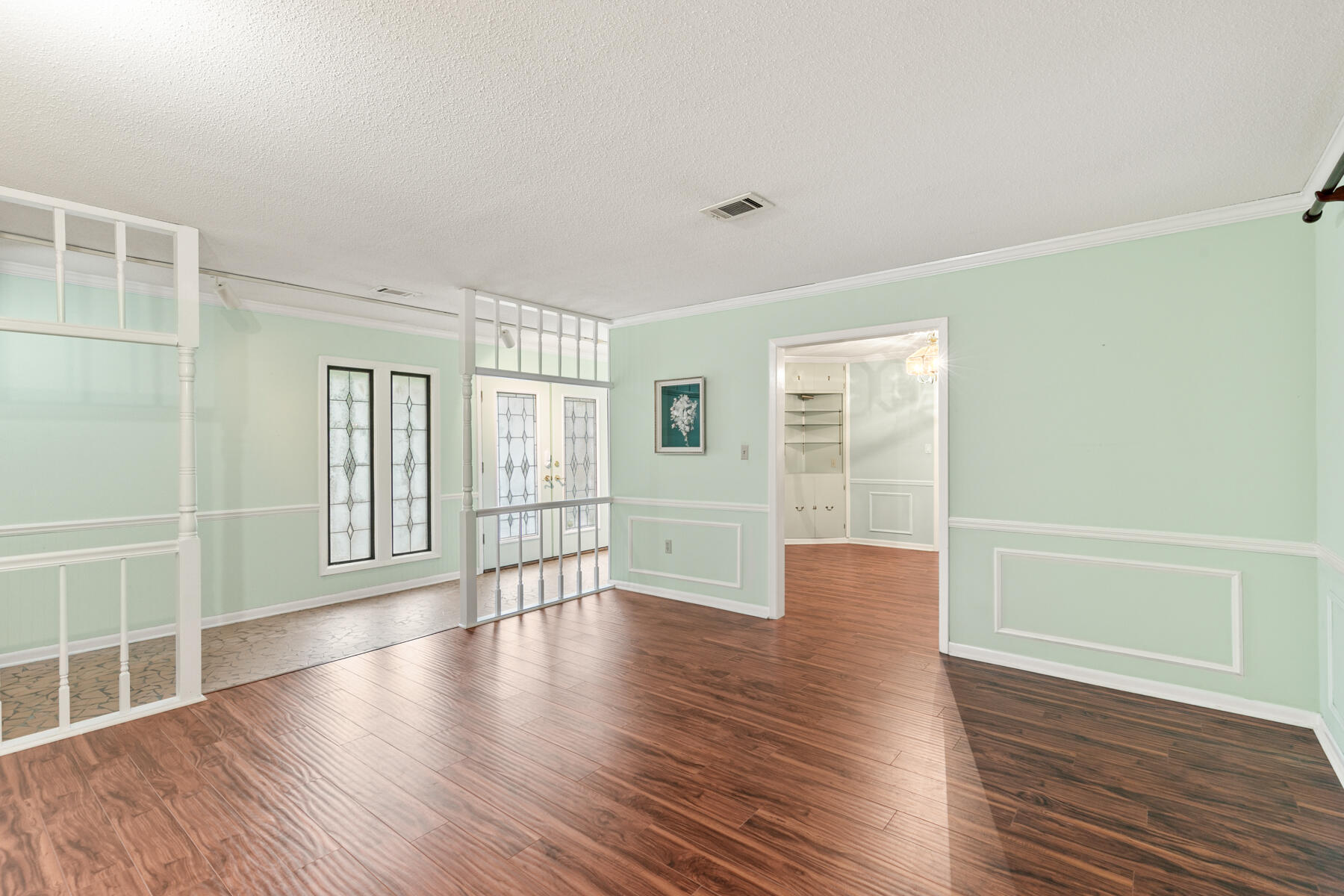 COUNTRY CLUB ESTATES - Residential