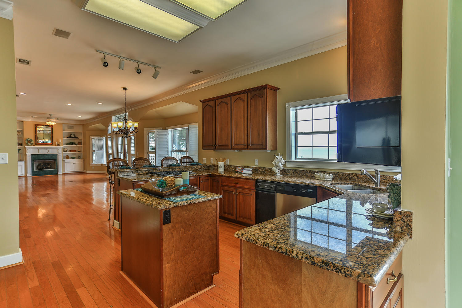 SHALIMAR POINTE S/D - Residential