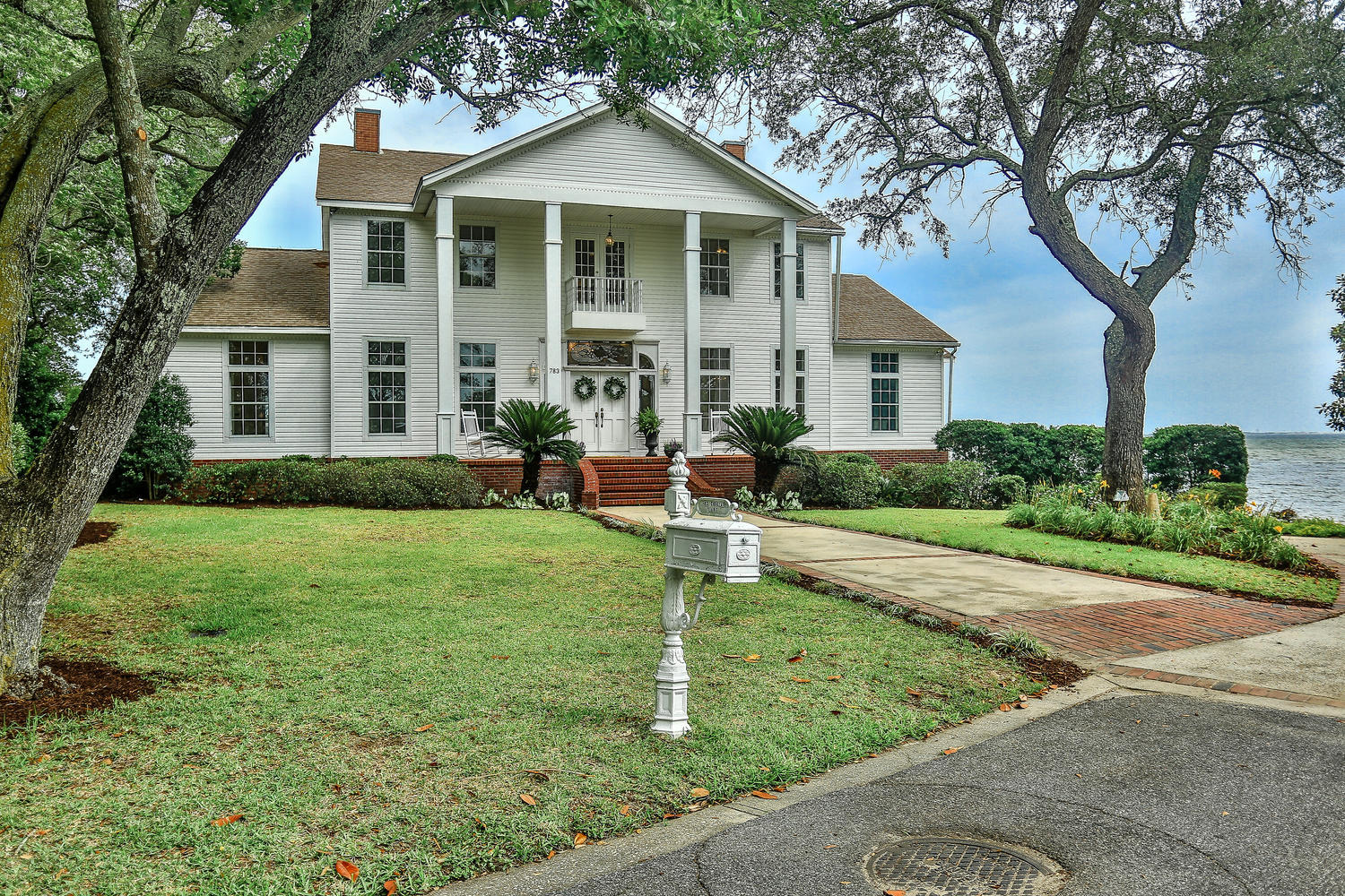 SHALIMAR POINTE S/D - Residential