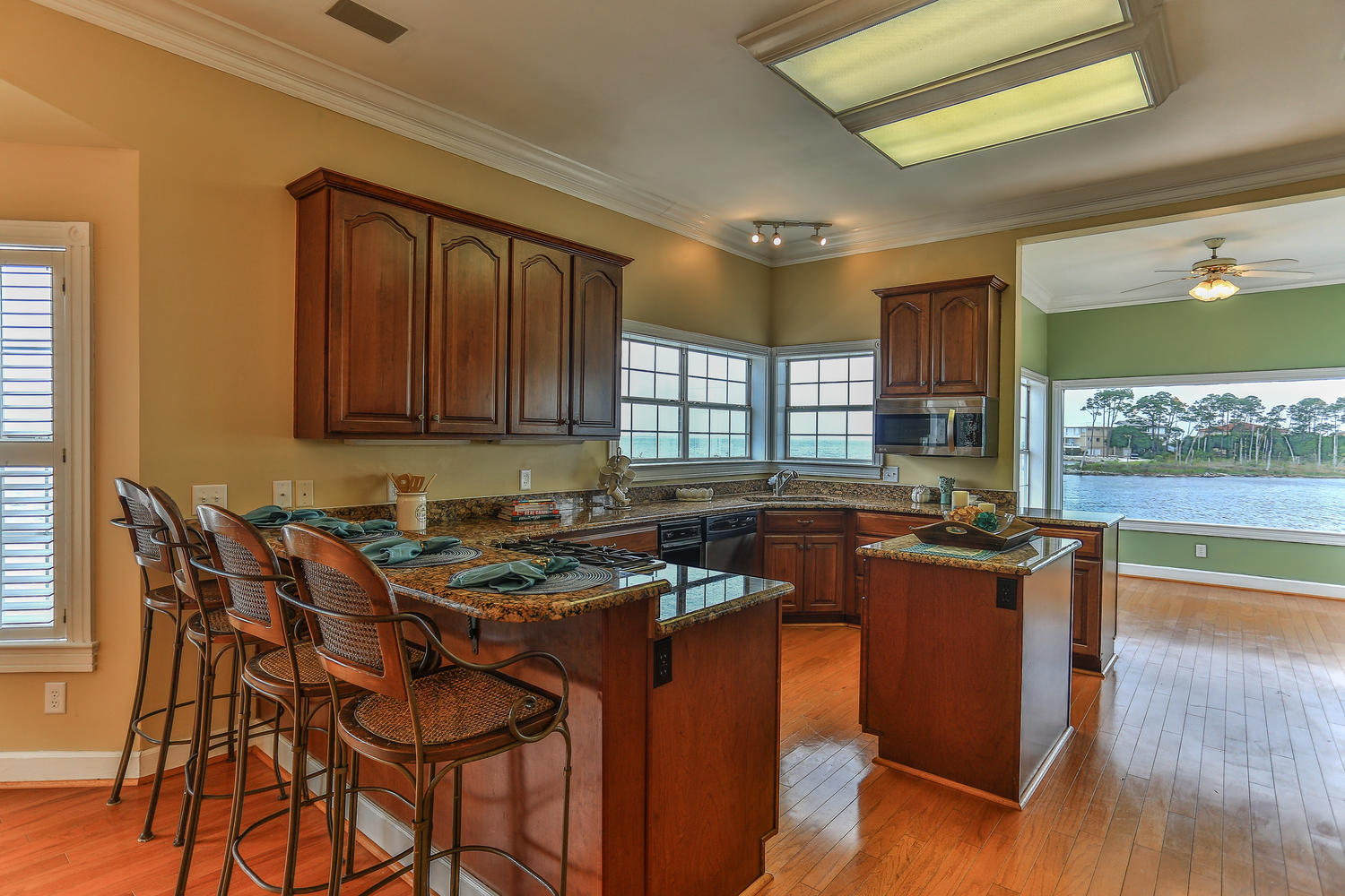 SHALIMAR POINTE S/D - Residential