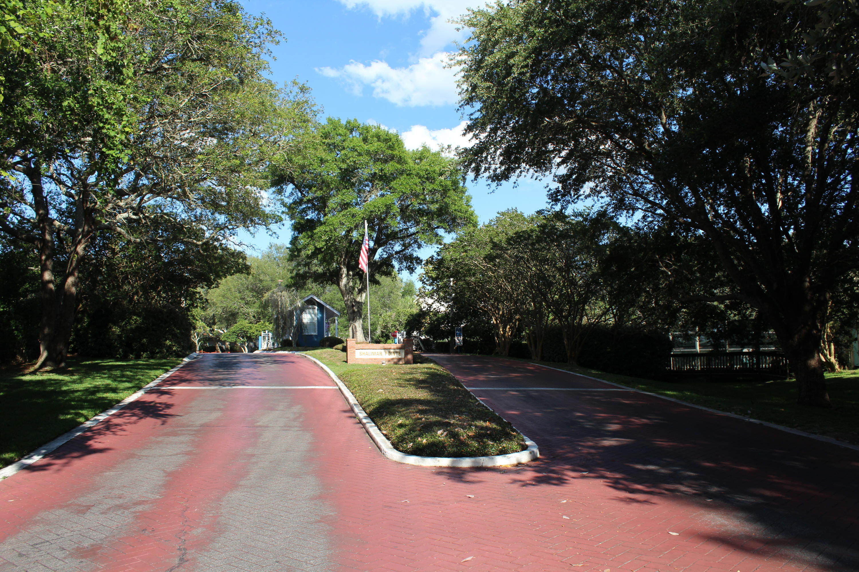 SHALIMAR POINTE S/D - Residential