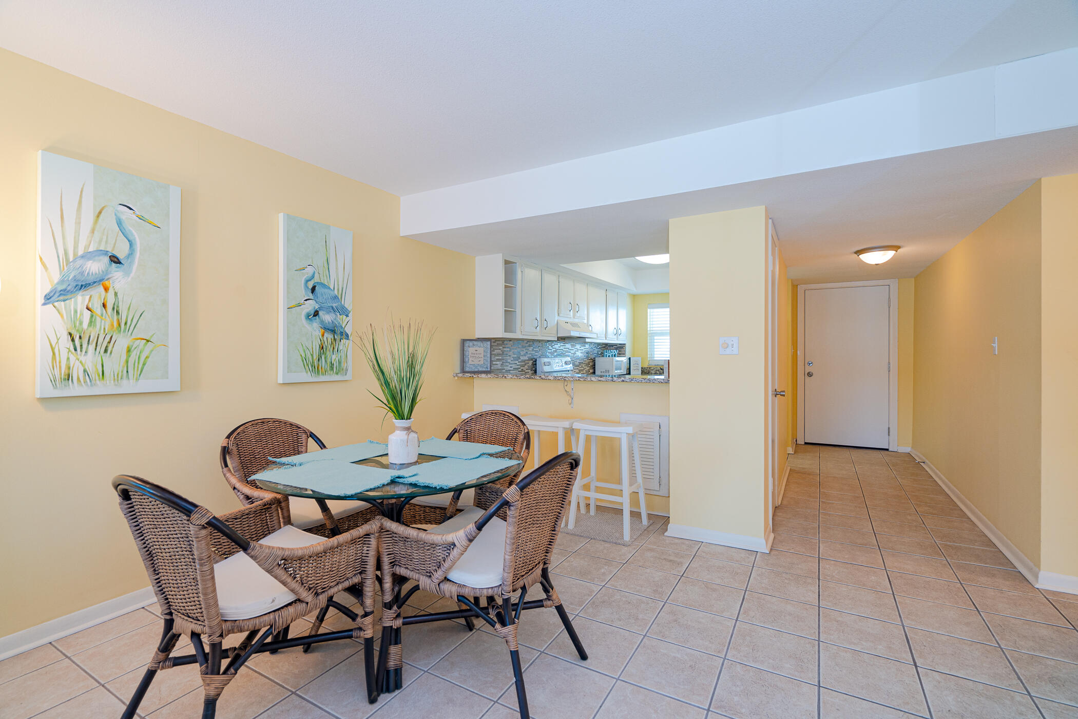 EL MATADOR CONDO - Residential