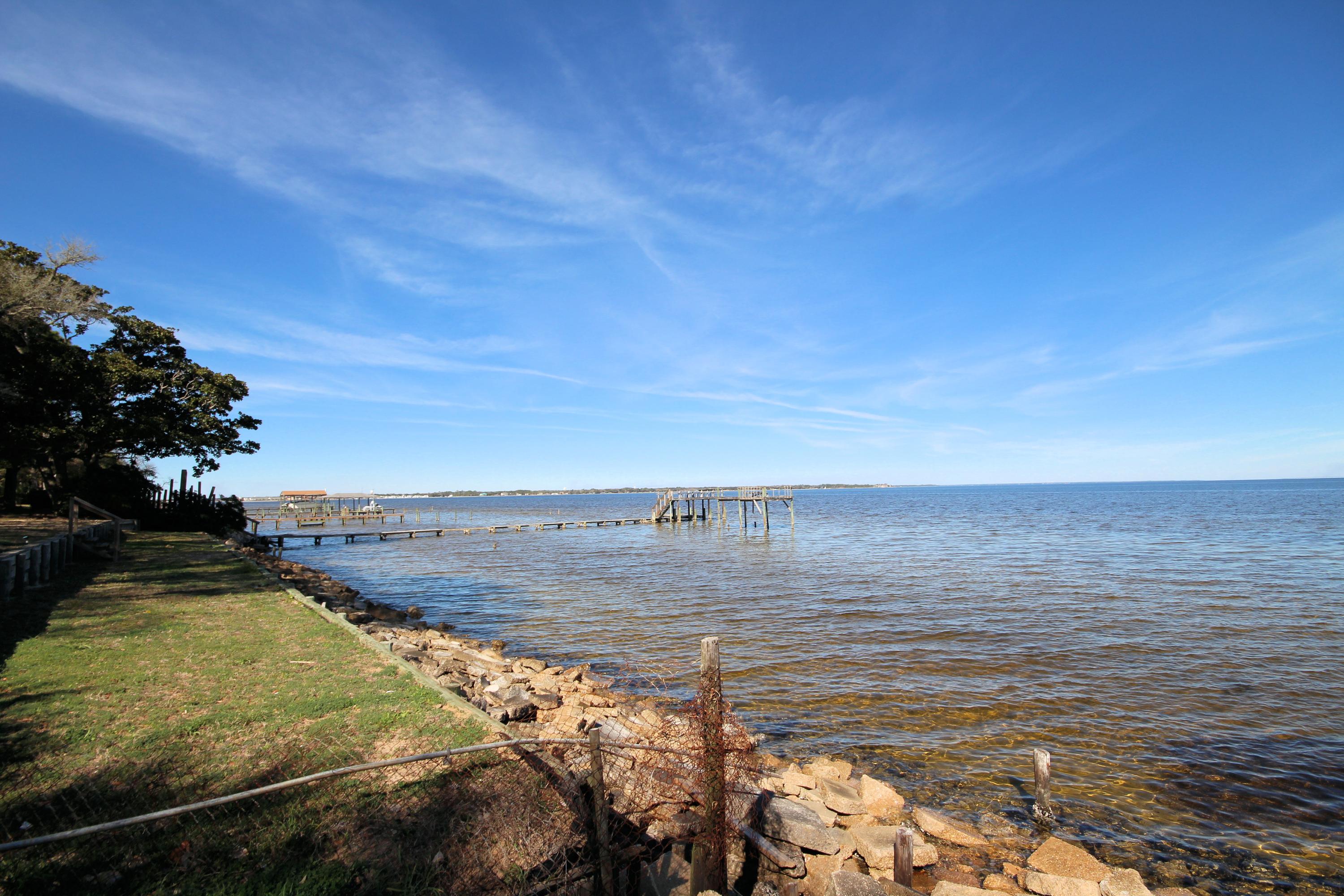 ELLIOTTS POINT 4TH ADDN - Residential