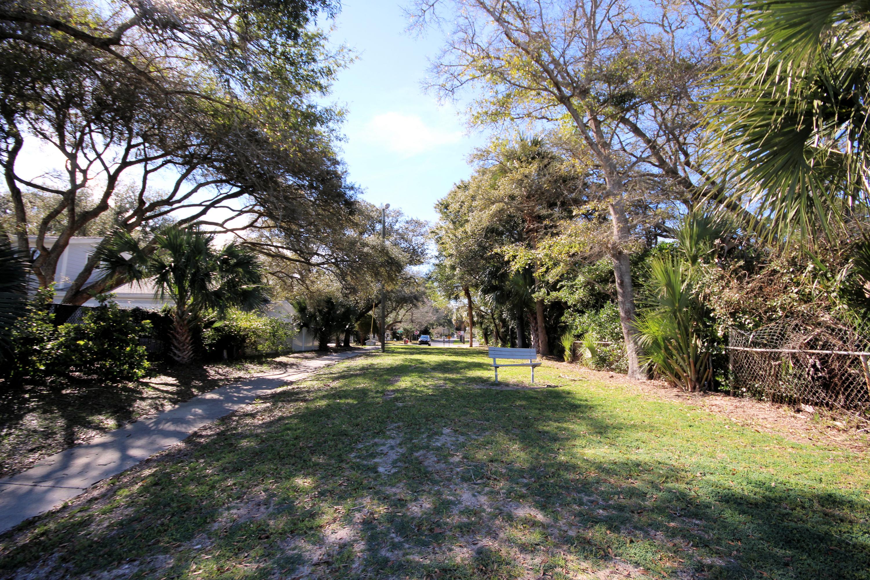 ELLIOTTS POINT 4TH ADDN - Residential