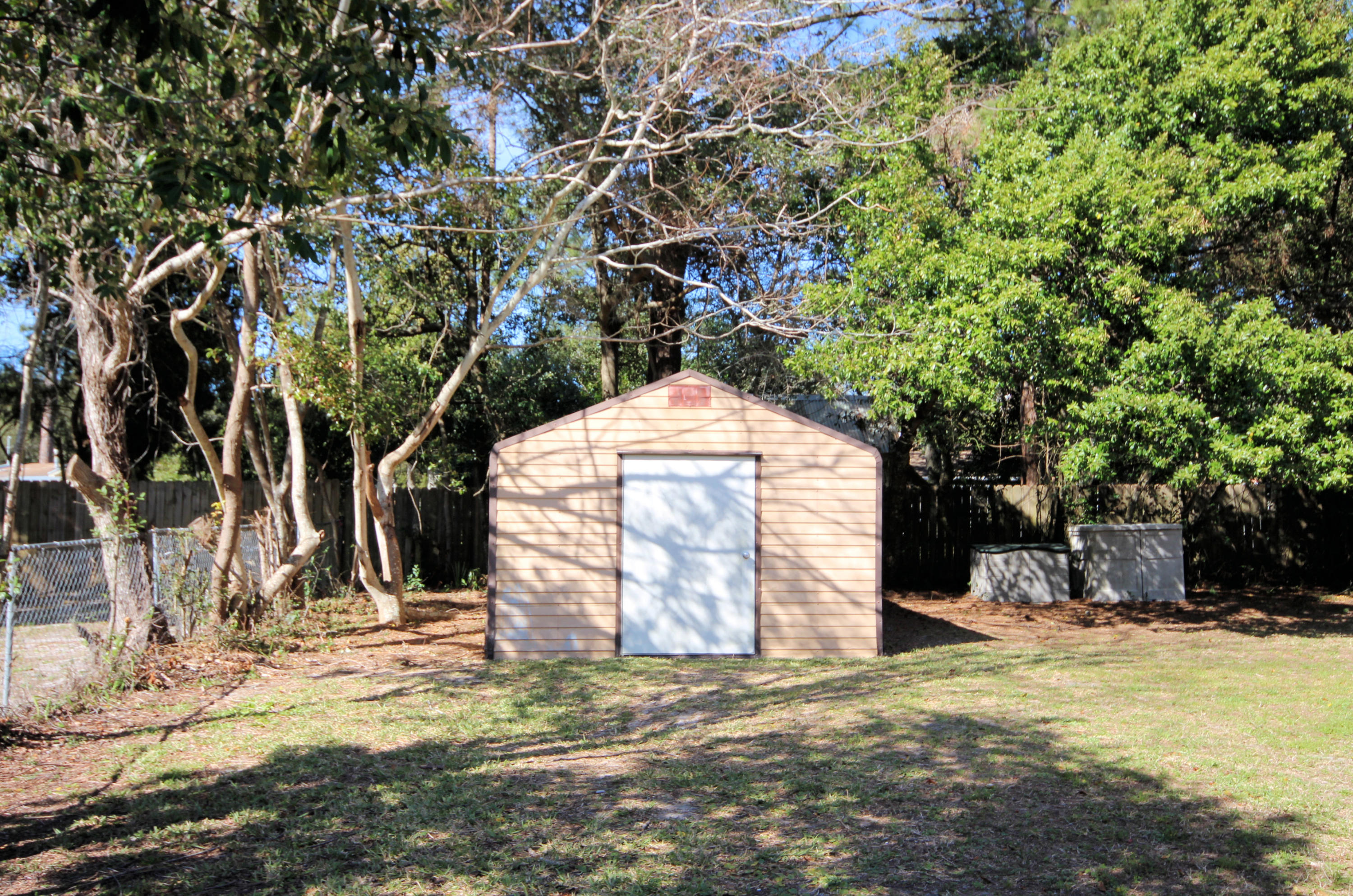 ELLIOTTS POINT 4TH ADDN - Residential