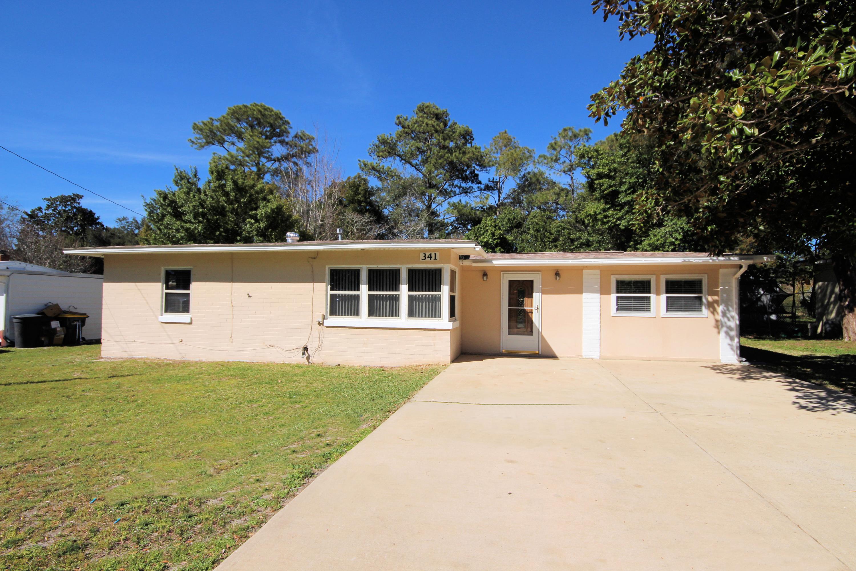 ELLIOTTS POINT 4TH ADDN - Residential