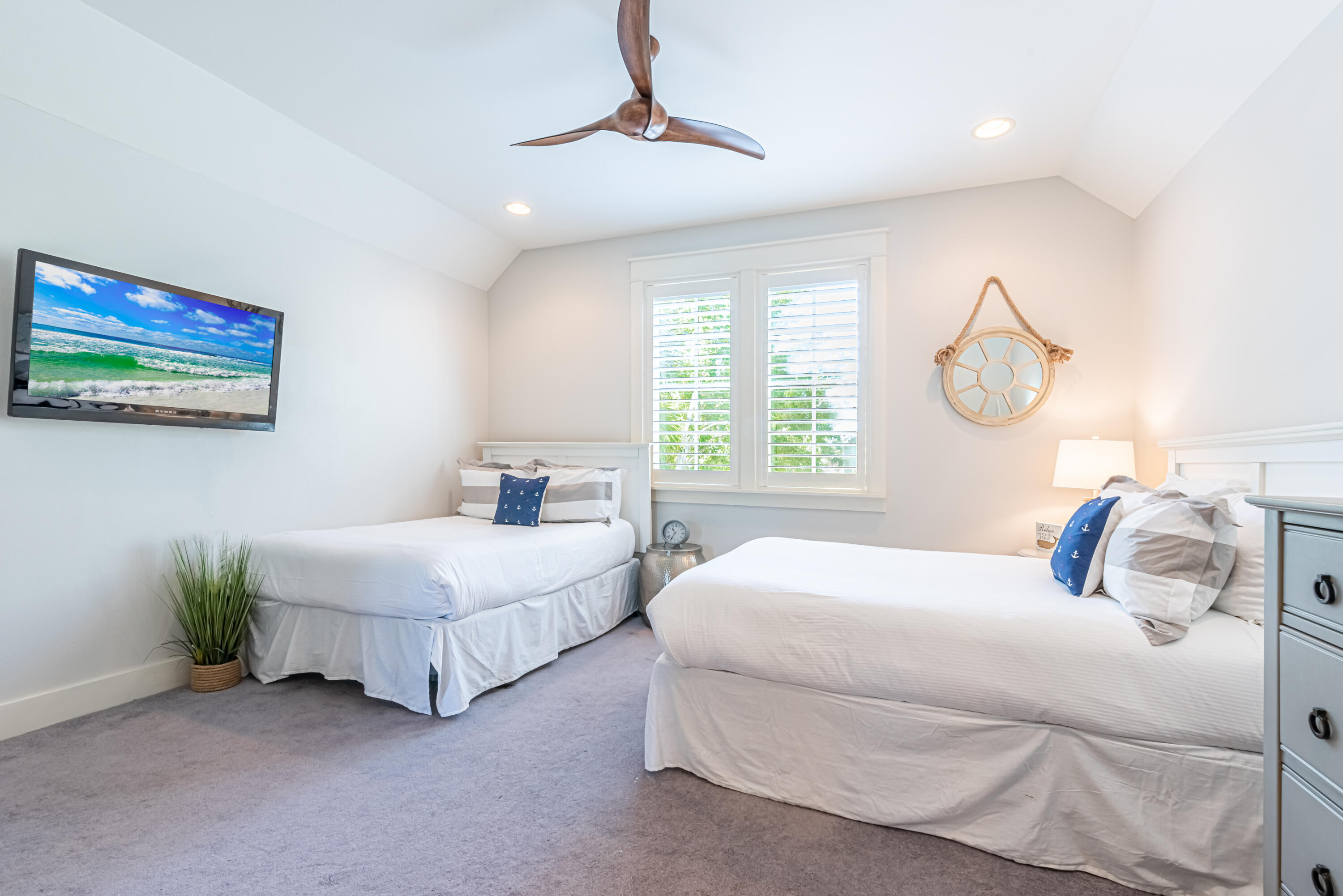 BUNGALOS AT SANDESTIN - Residential Lease