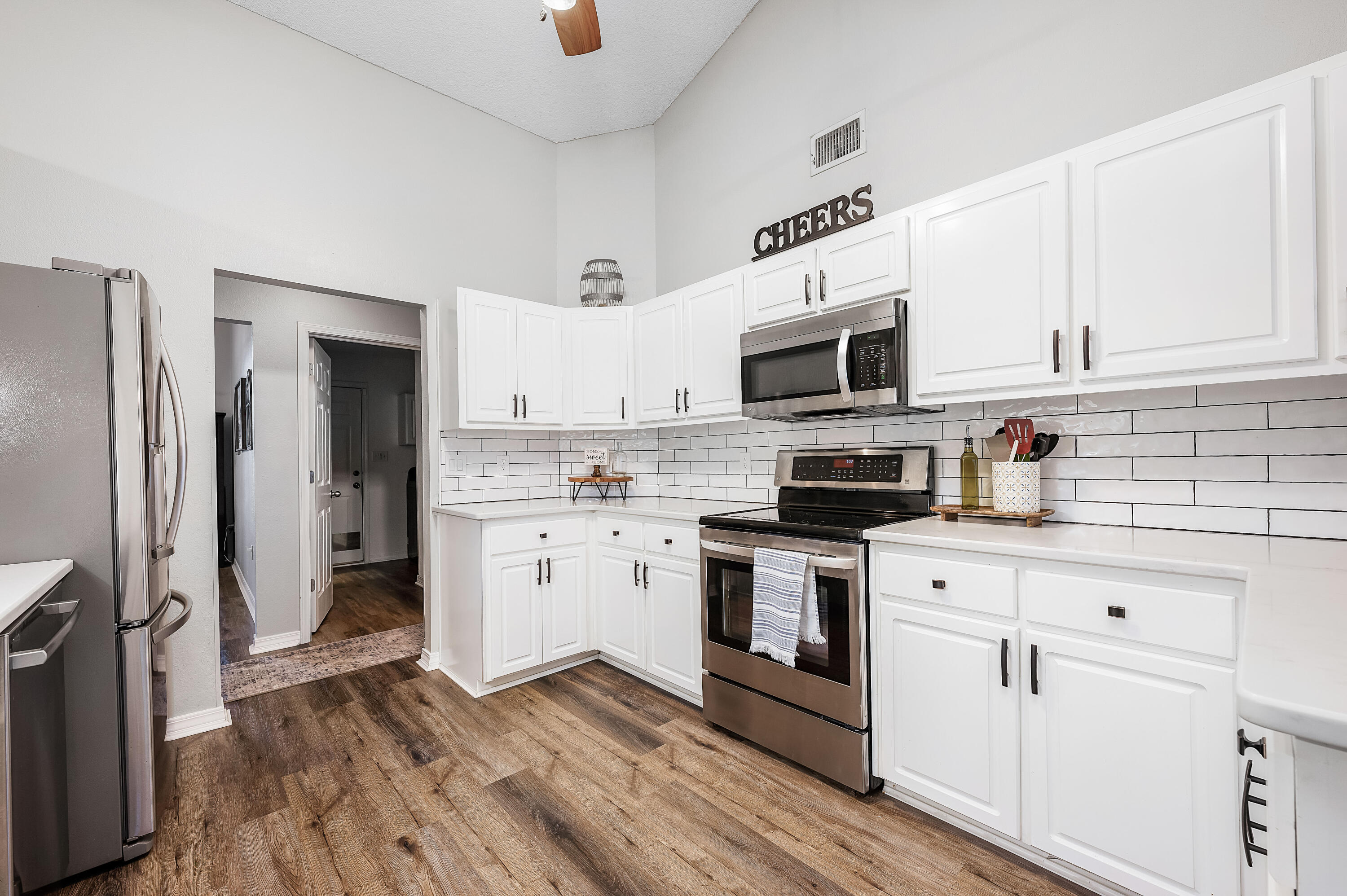 CREETWOOD PLACE - Residential