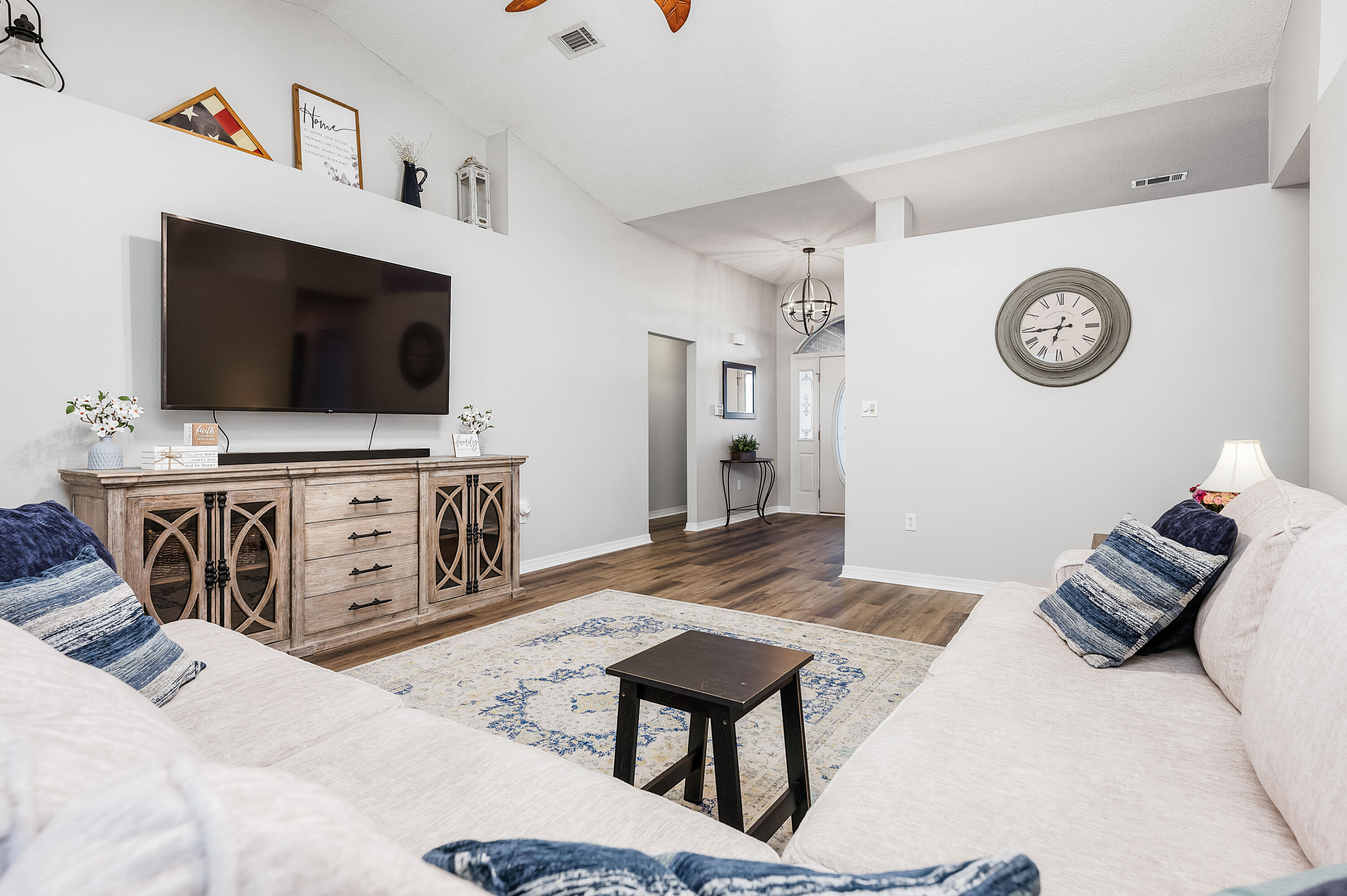 CREETWOOD PLACE - Residential