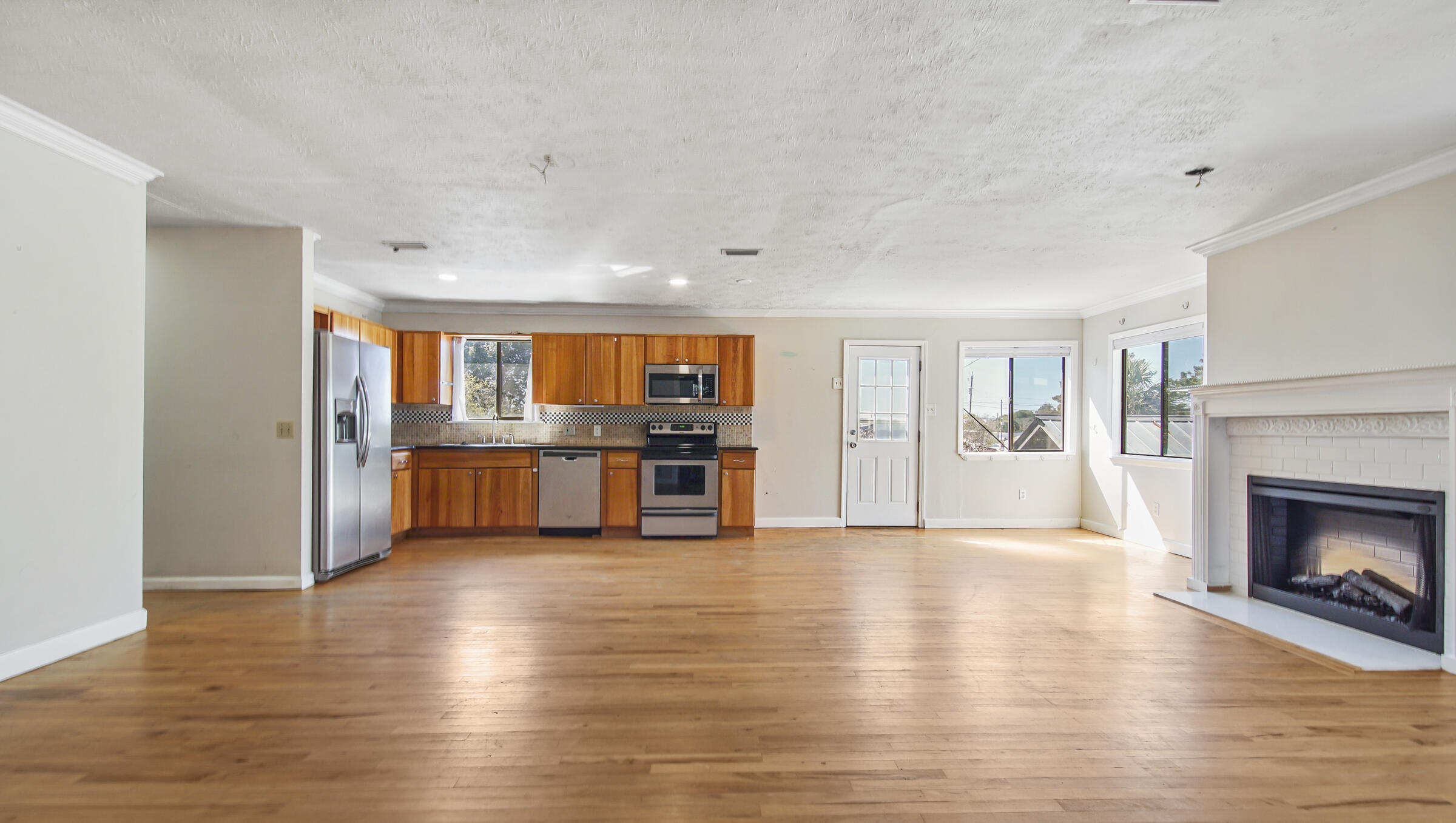 NO RECORDED SUBDIVISION - Residential